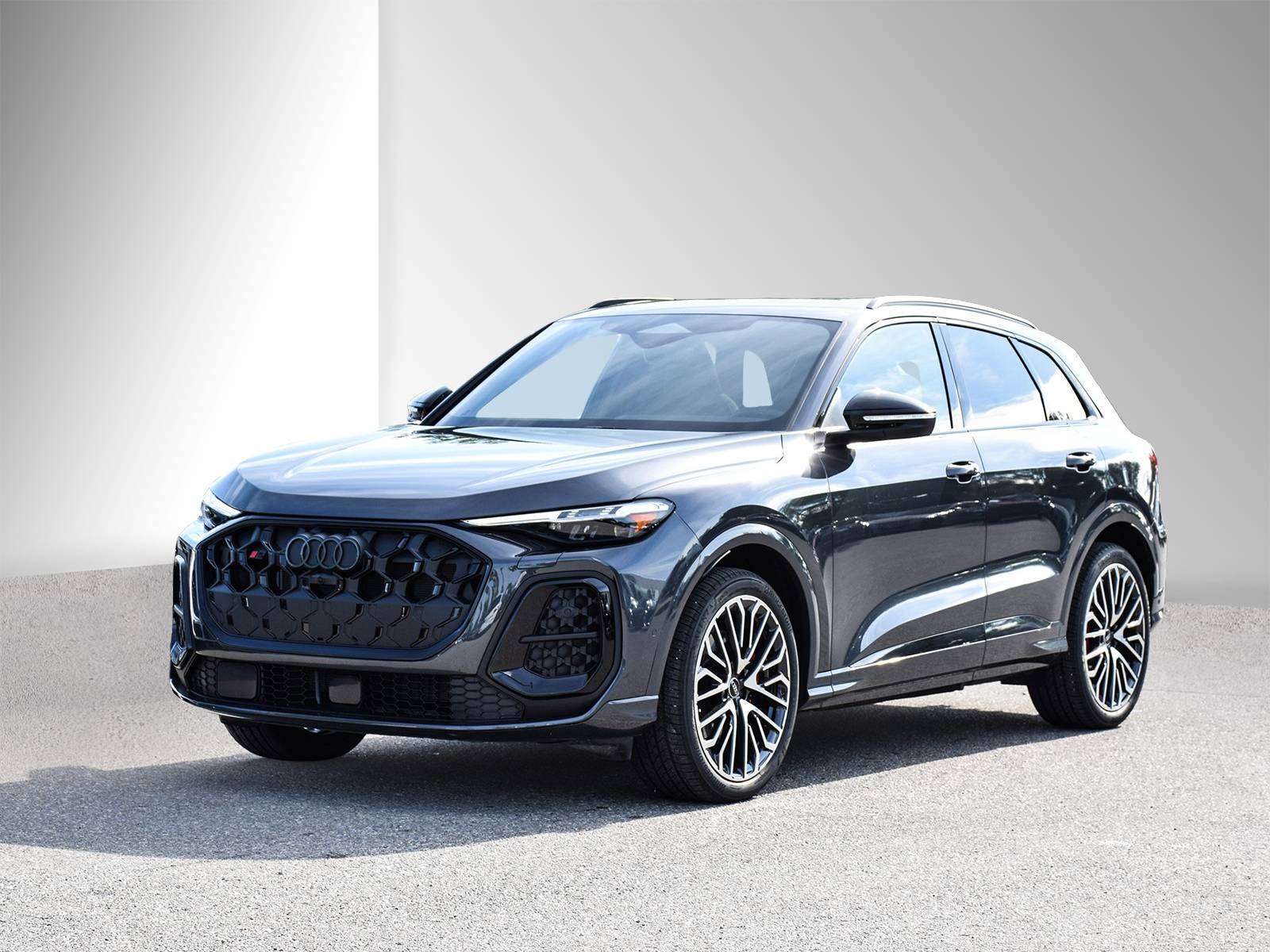 2025 Audi SQ5 quattro