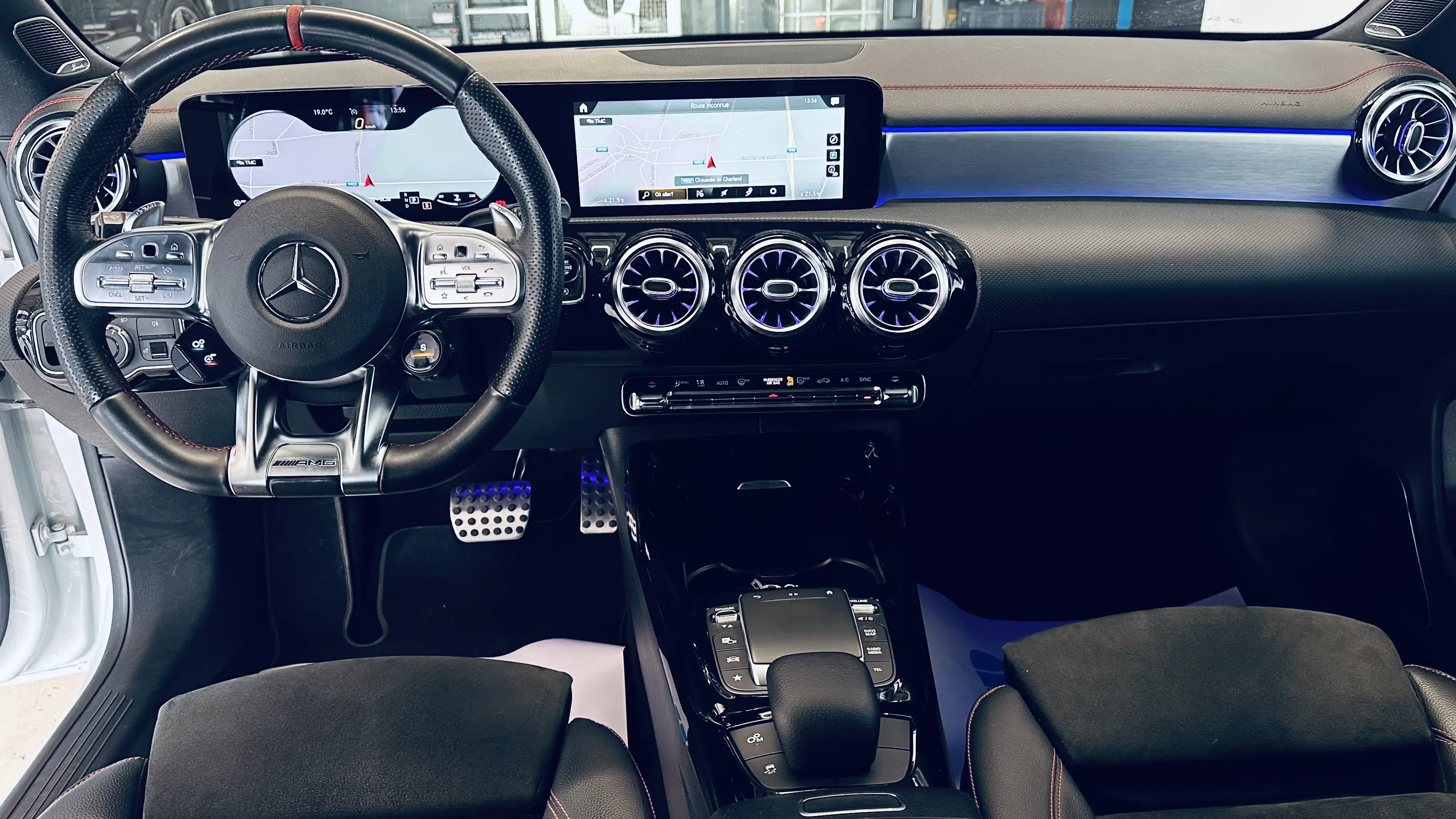 Mercedes-Benz CLA 35 AMG 4-Matic BOITE AUTO PALETTE CAMERA PDC NAVI BIZONE — photo 11