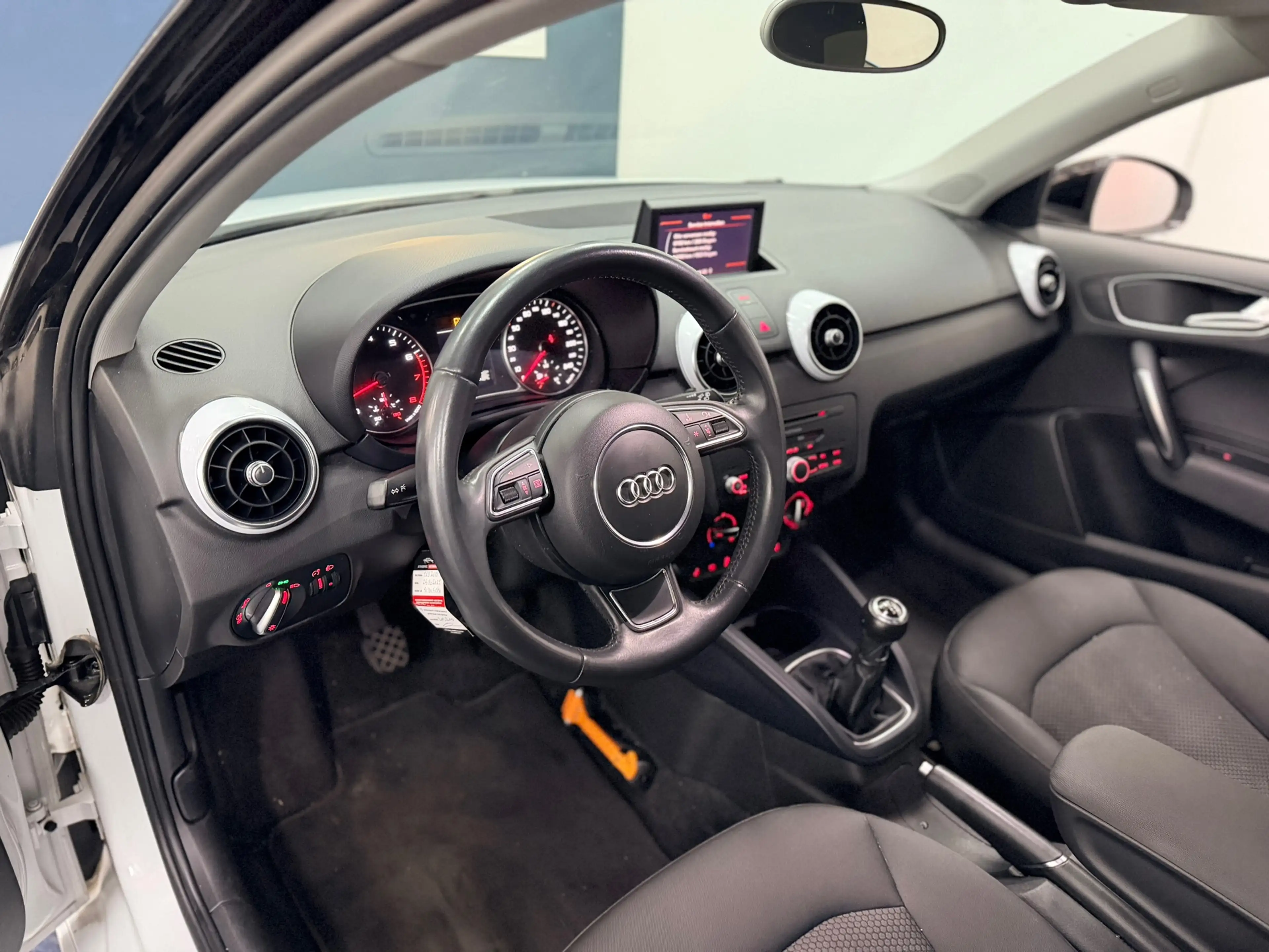 Audi A1 Sportback 1.2 TFSI Admired / DEALER ONDERHOUDEN / — photo 21