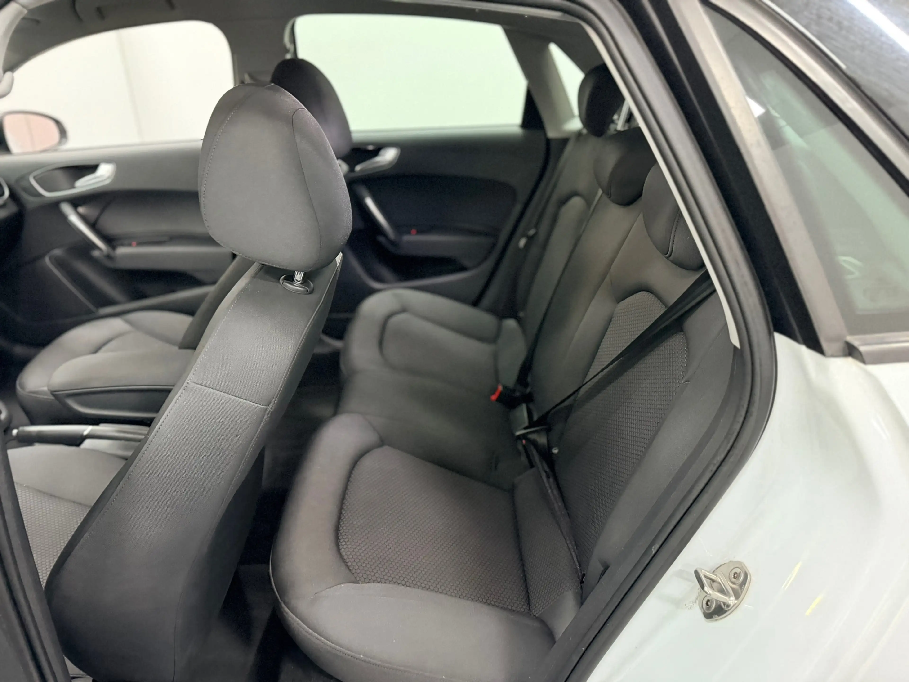Audi A1 Sportback 1.2 TFSI Admired / DEALER ONDERHOUDEN / — photo 30