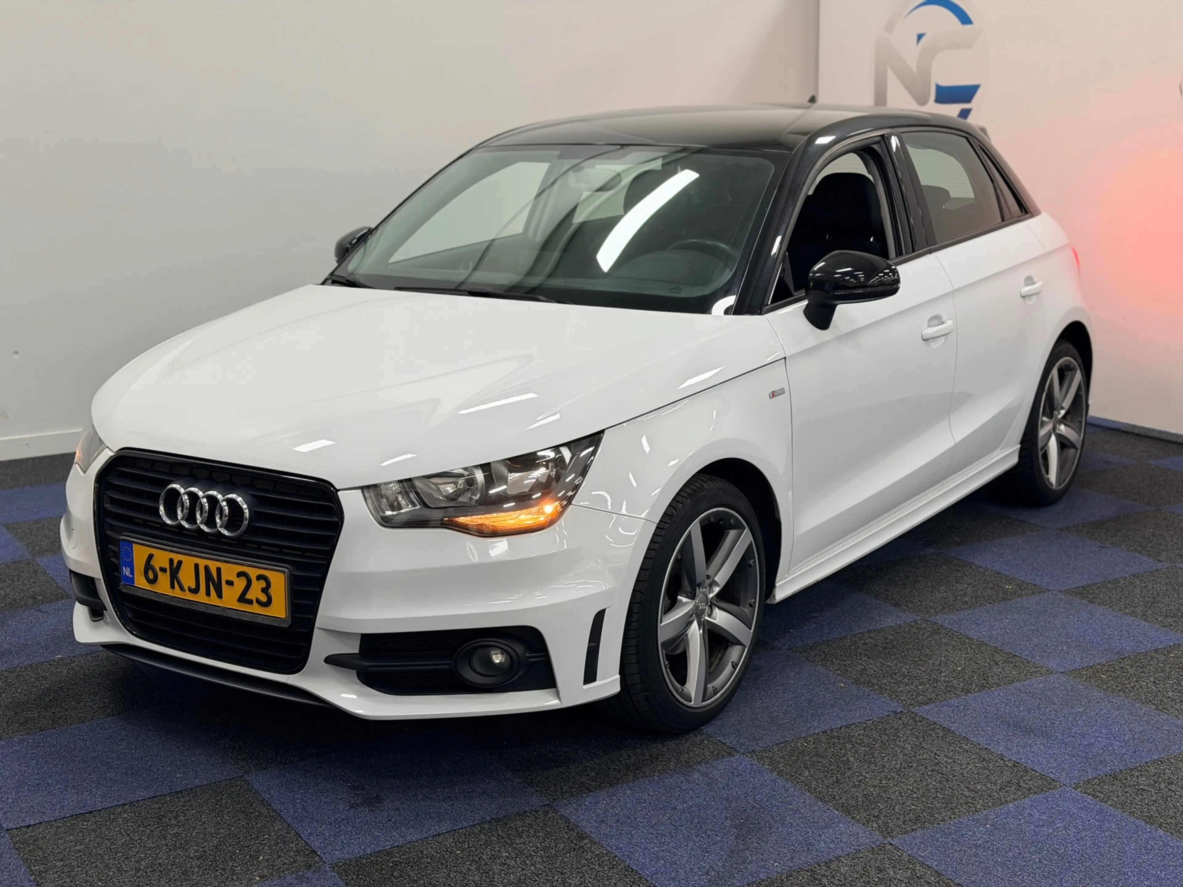 Audi A1 Sportback 1.2 TFSI Admired / DEALER ONDERHOUDEN / — photo 2