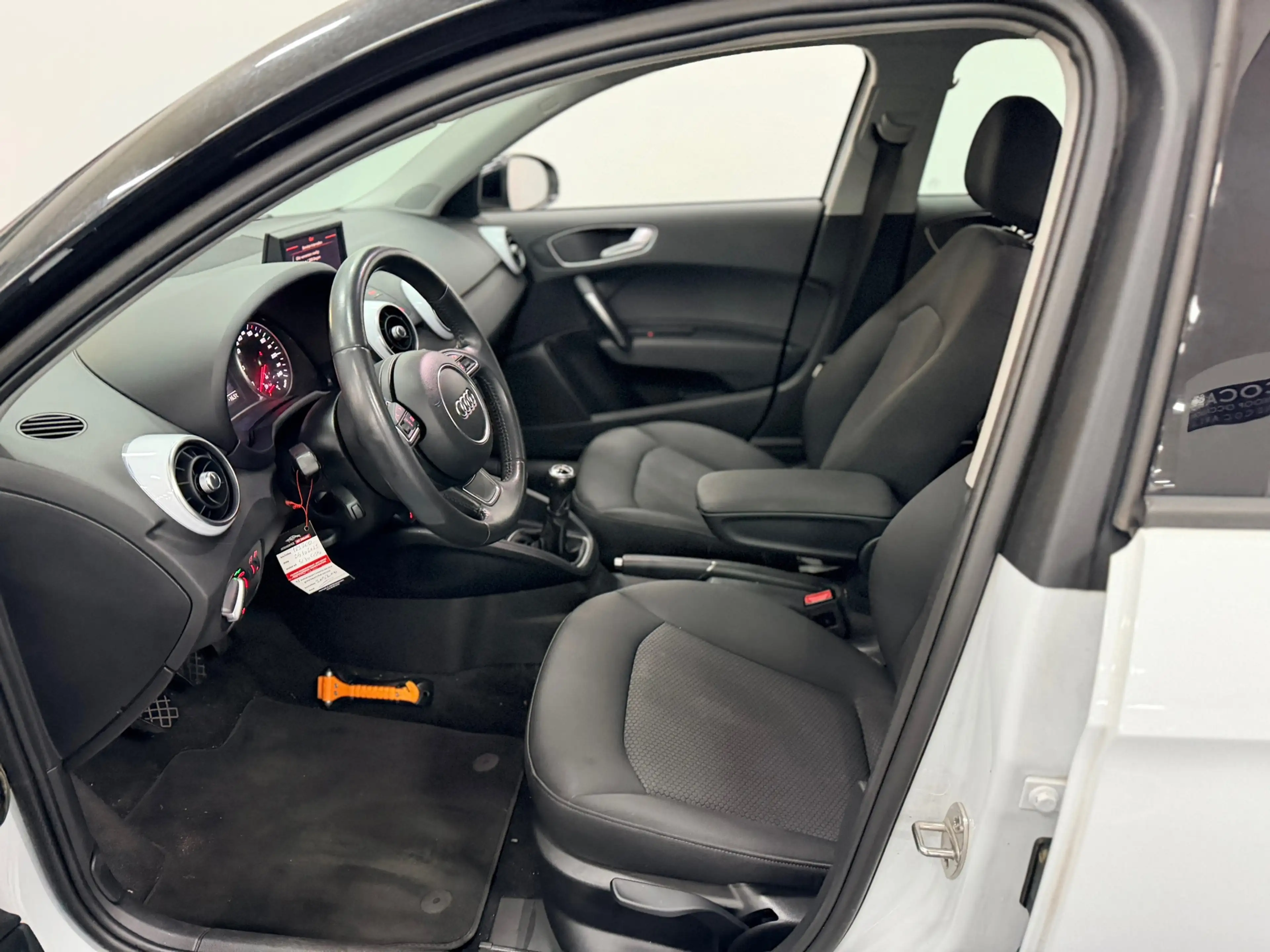 Audi A1 Sportback 1.2 TFSI Admired / DEALER ONDERHOUDEN / — photo 31