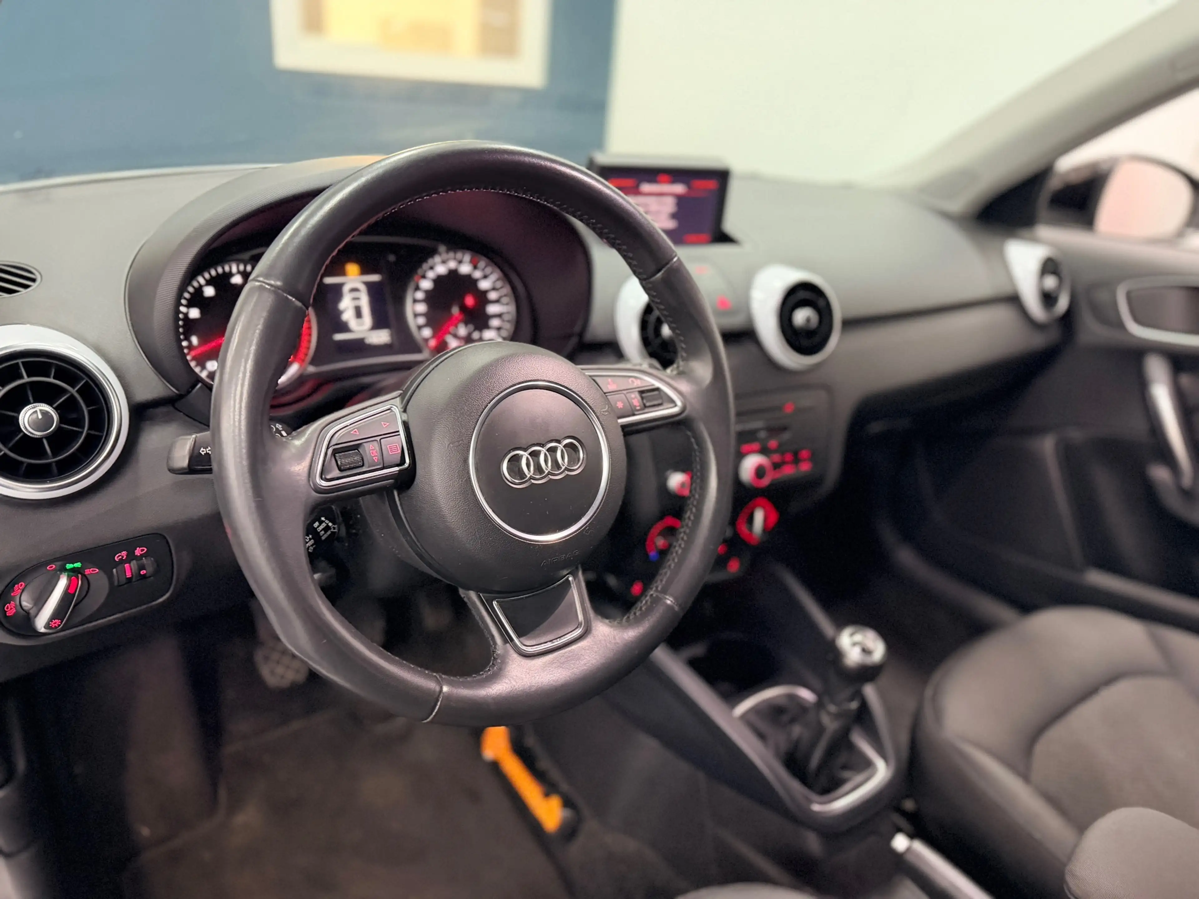 Audi A1 Sportback 1.2 TFSI Admired / DEALER ONDERHOUDEN / — photo 24