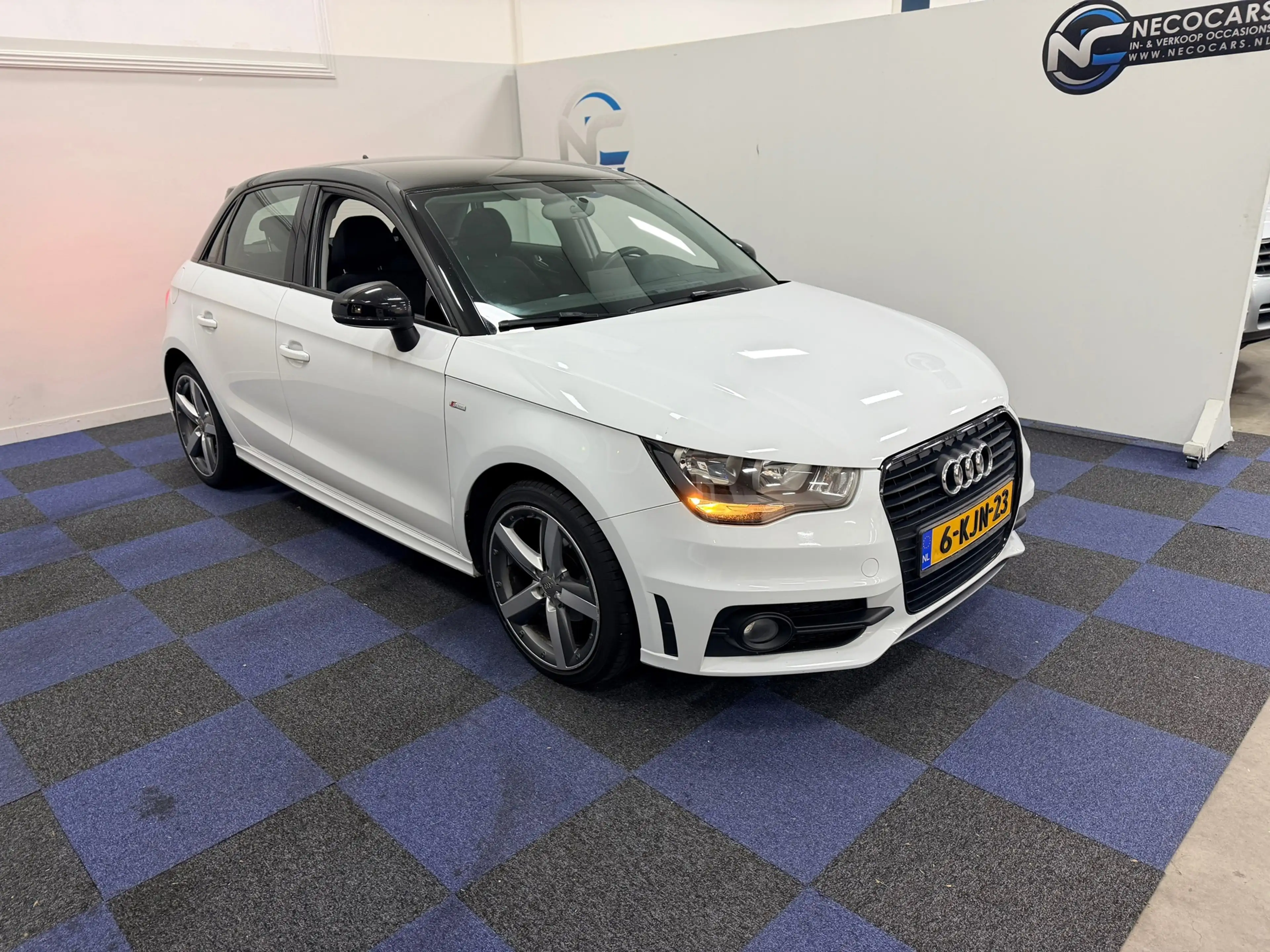 Audi A1 Sportback 1.2 TFSI Admired / DEALER ONDERHOUDEN / — photo 10