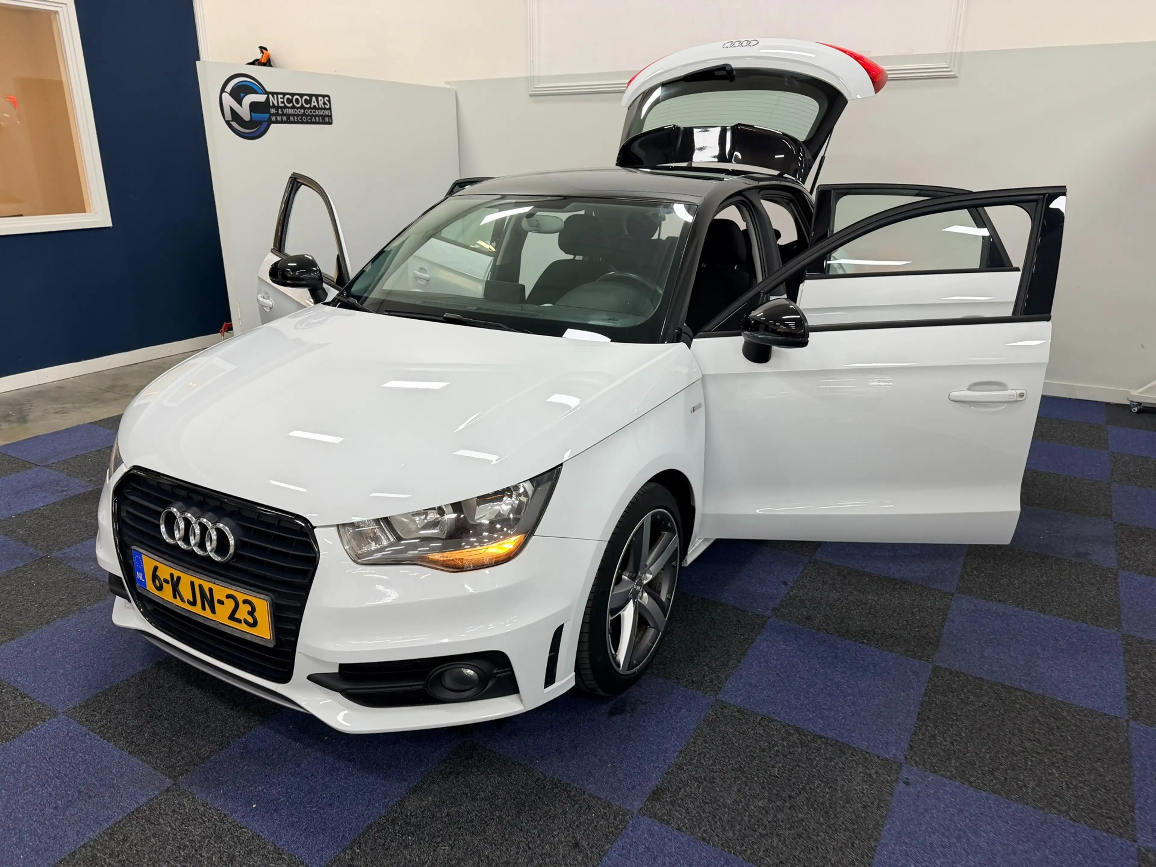 Audi A1 Sportback 1.2 TFSI Admired / DEALER ONDERHOUDEN / — photo 6