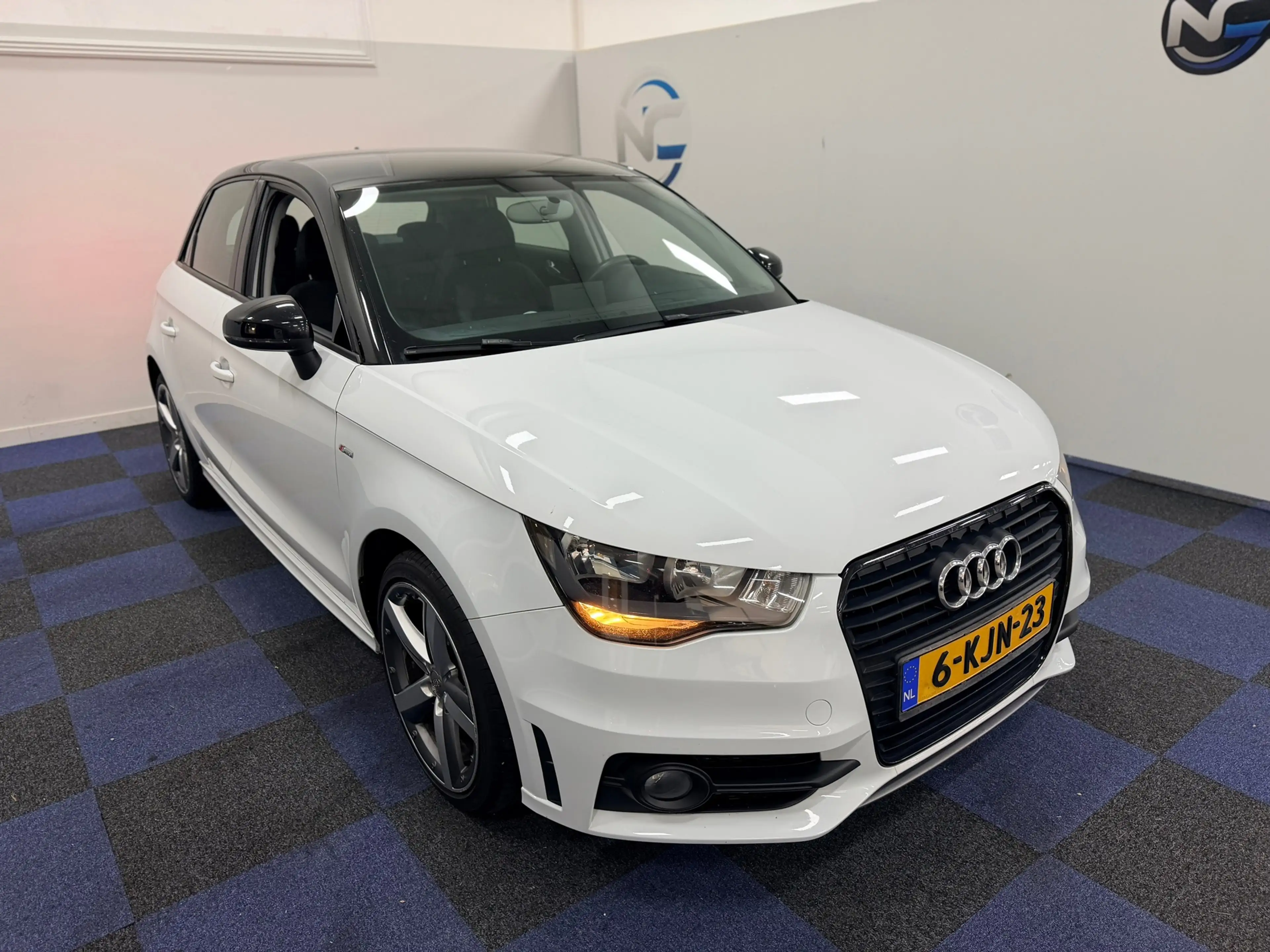Audi A1 Sportback 1.2 TFSI Admired / DEALER ONDERHOUDEN / — photo 8