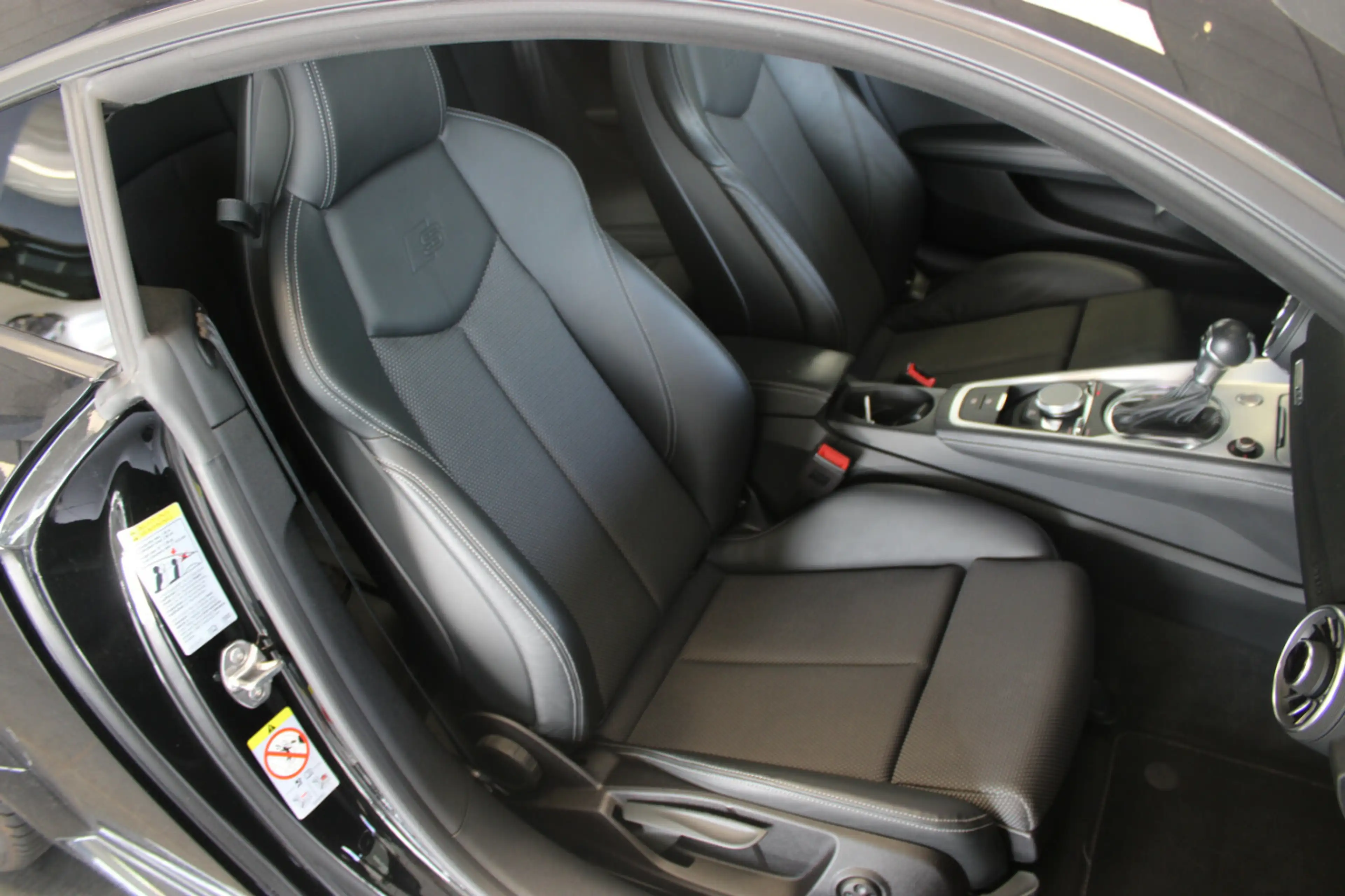 Audi TT Coupe 45 TFSI S-Line — photo 14