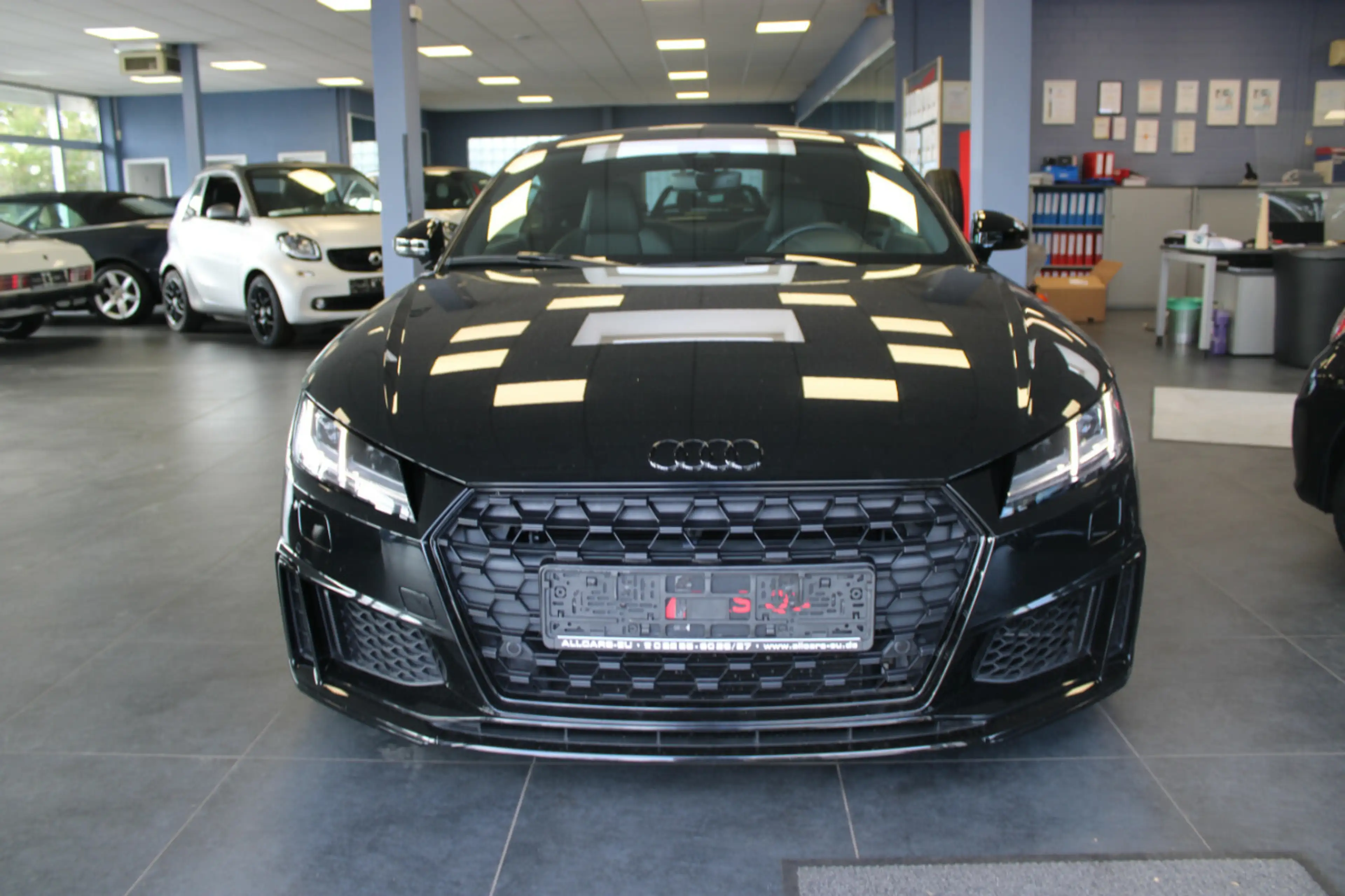 Audi TT Coupe 45 TFSI S-Line — photo 2