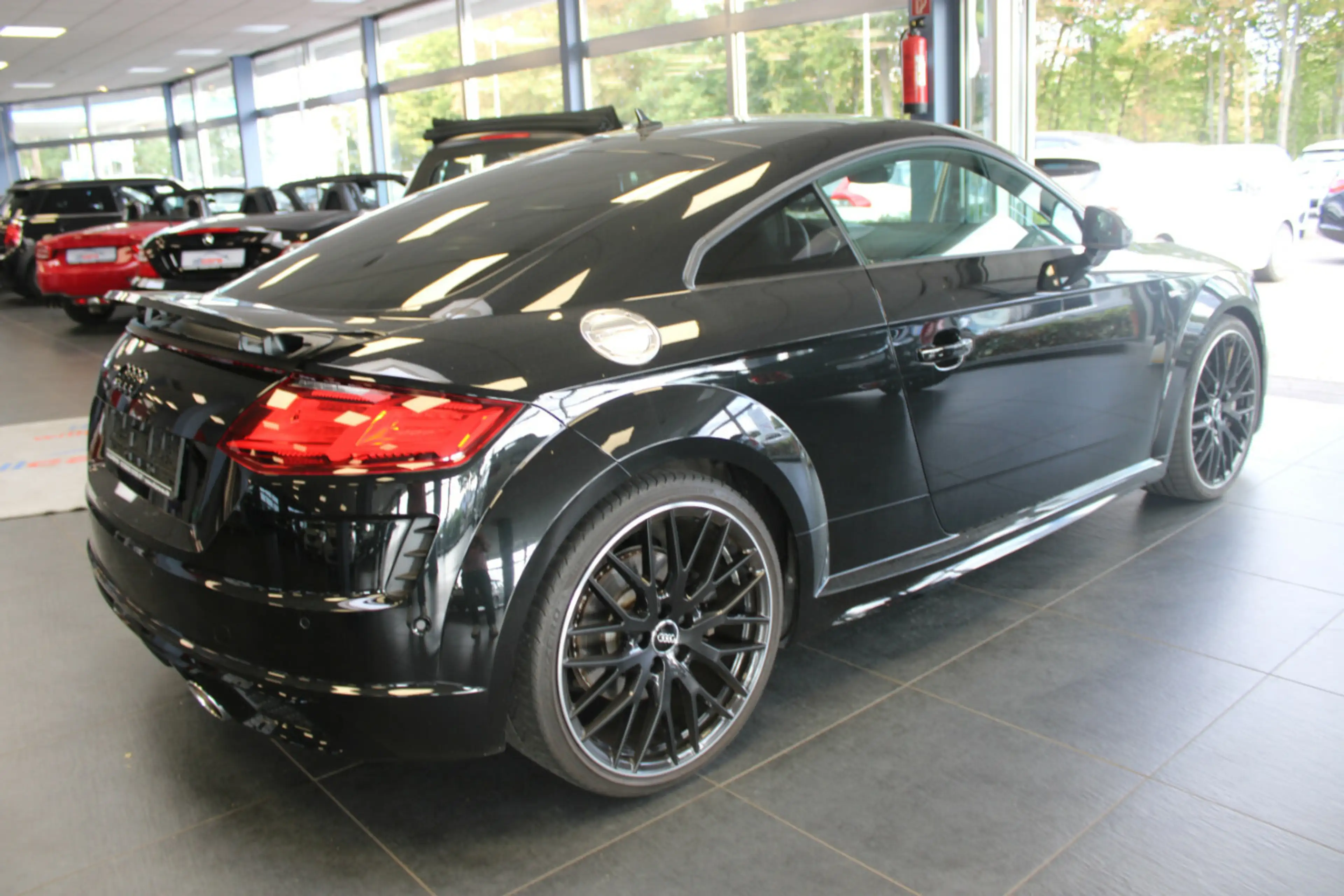 Audi TT Coupe 45 TFSI S-Line — photo 7
