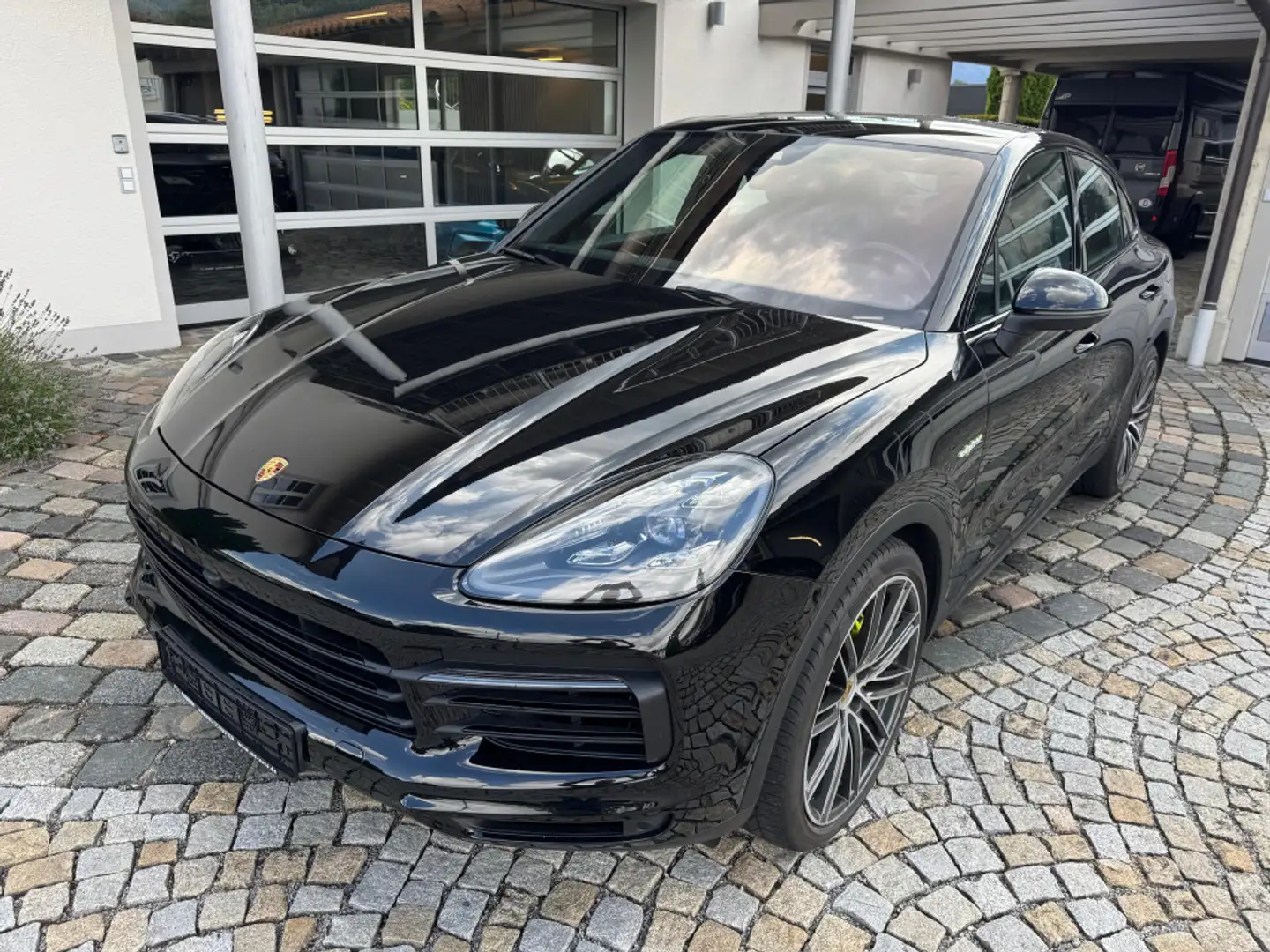 Porsche Cayenne Coupe eHybrid B&O|PASM|360|Matrix|AHK|22 Schwarz - 2