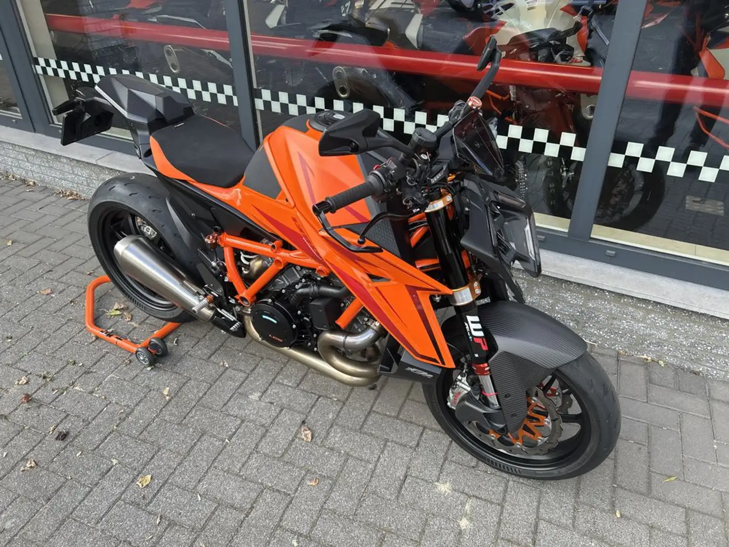 KTM 1390 Super Duke R - 2