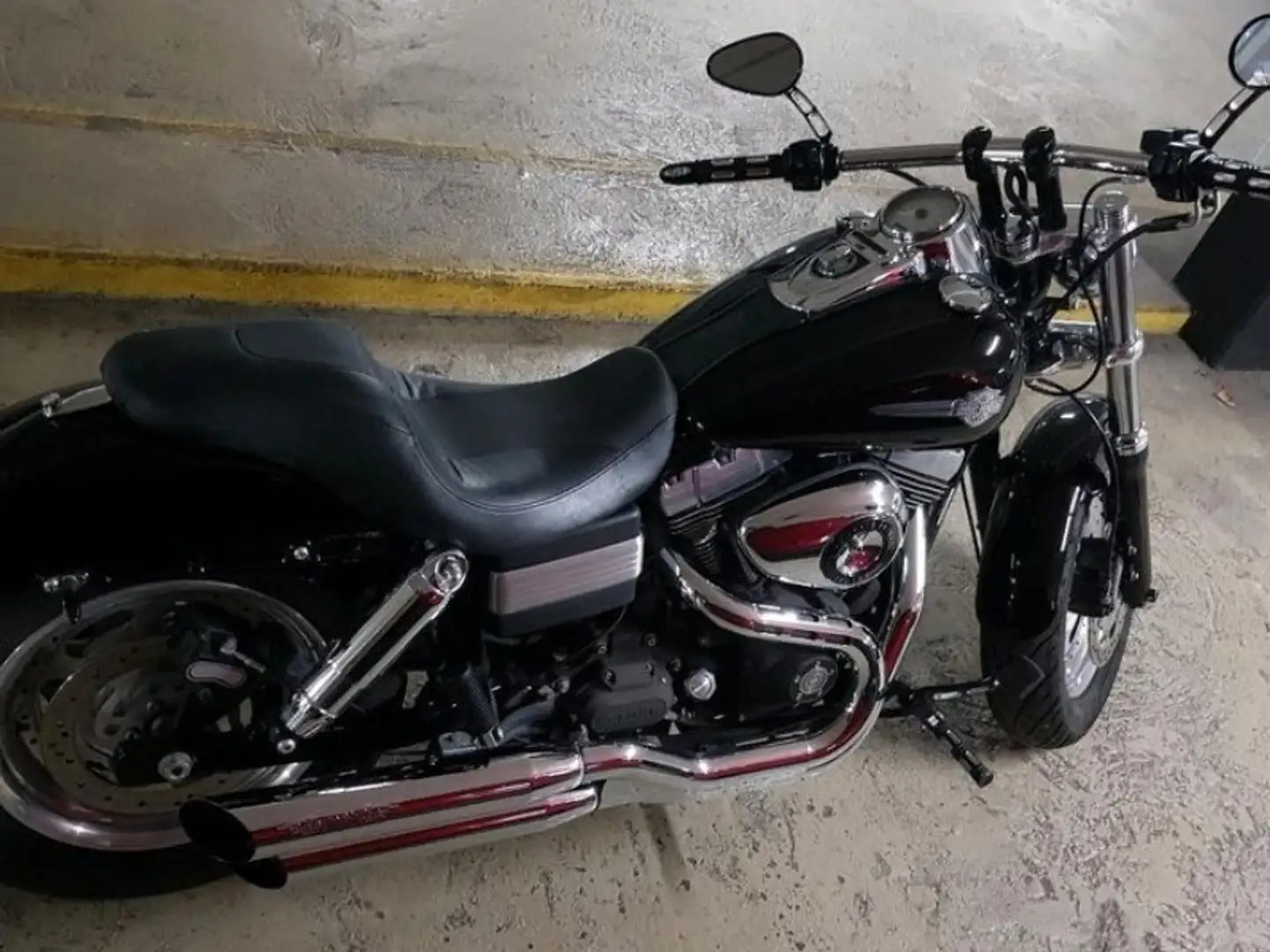 Harley-Davidson Dyna Fat Bob Fekete - 2