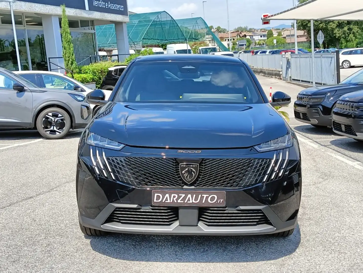 Peugeot 3008 Hybrid 145 e-DCS6 Allure con Navigation PacK Nero - 2