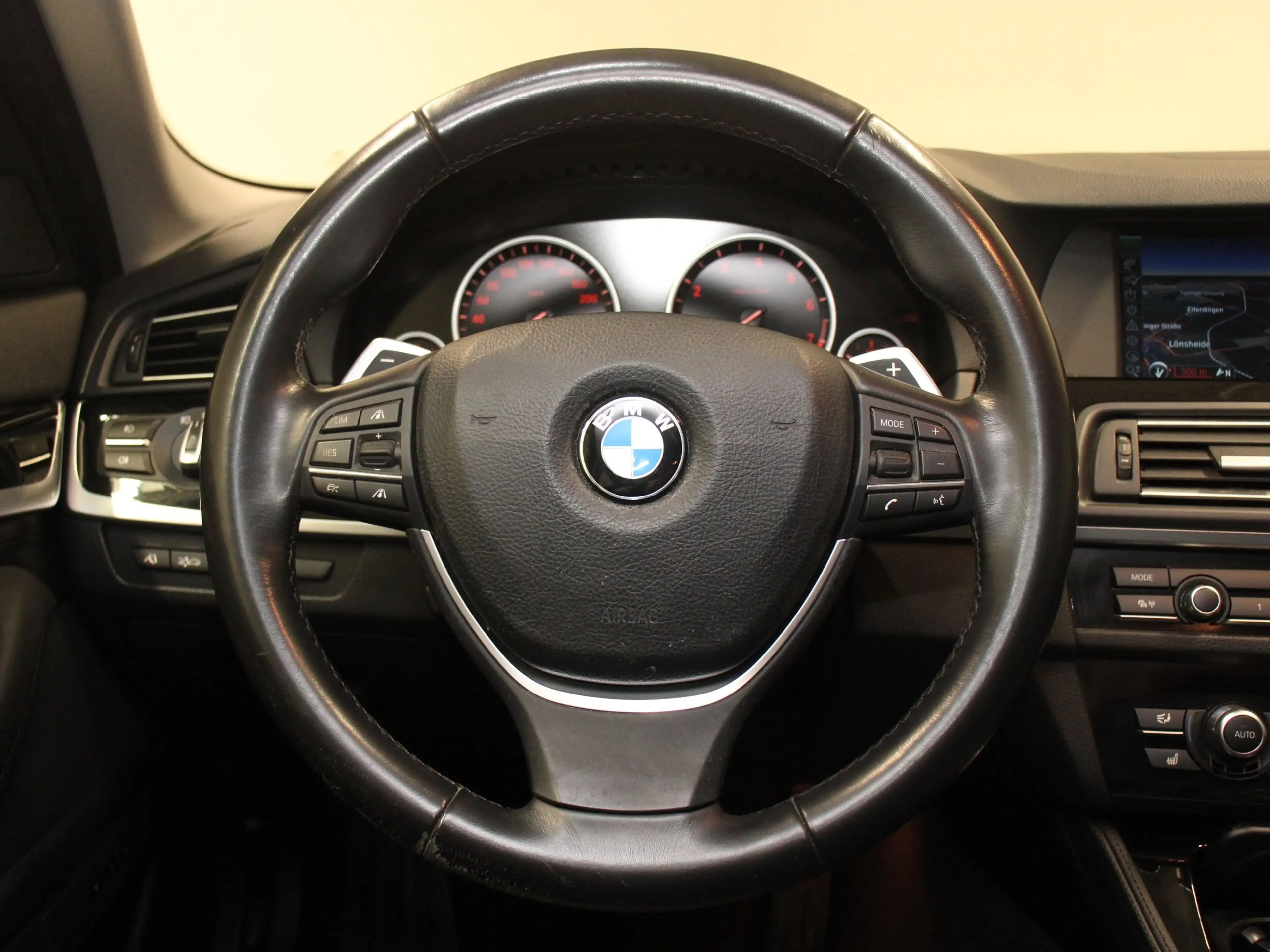 BMW 535 i Touring Xenon Navi HiFi HUD Shz RFK — photo 15