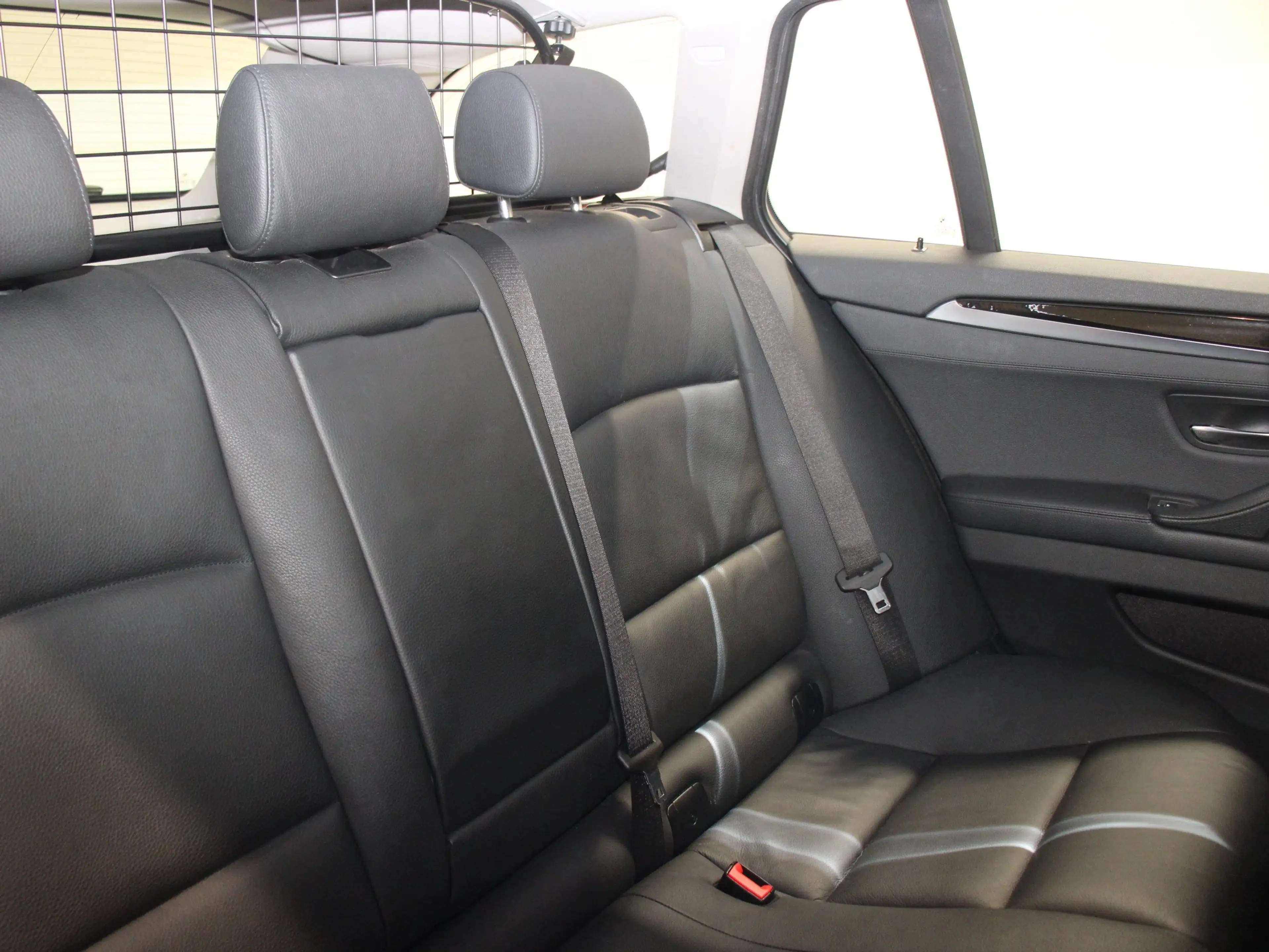 BMW 535 i  Touring Xenon Navi HiFi HUD Shz RFK — photo 8