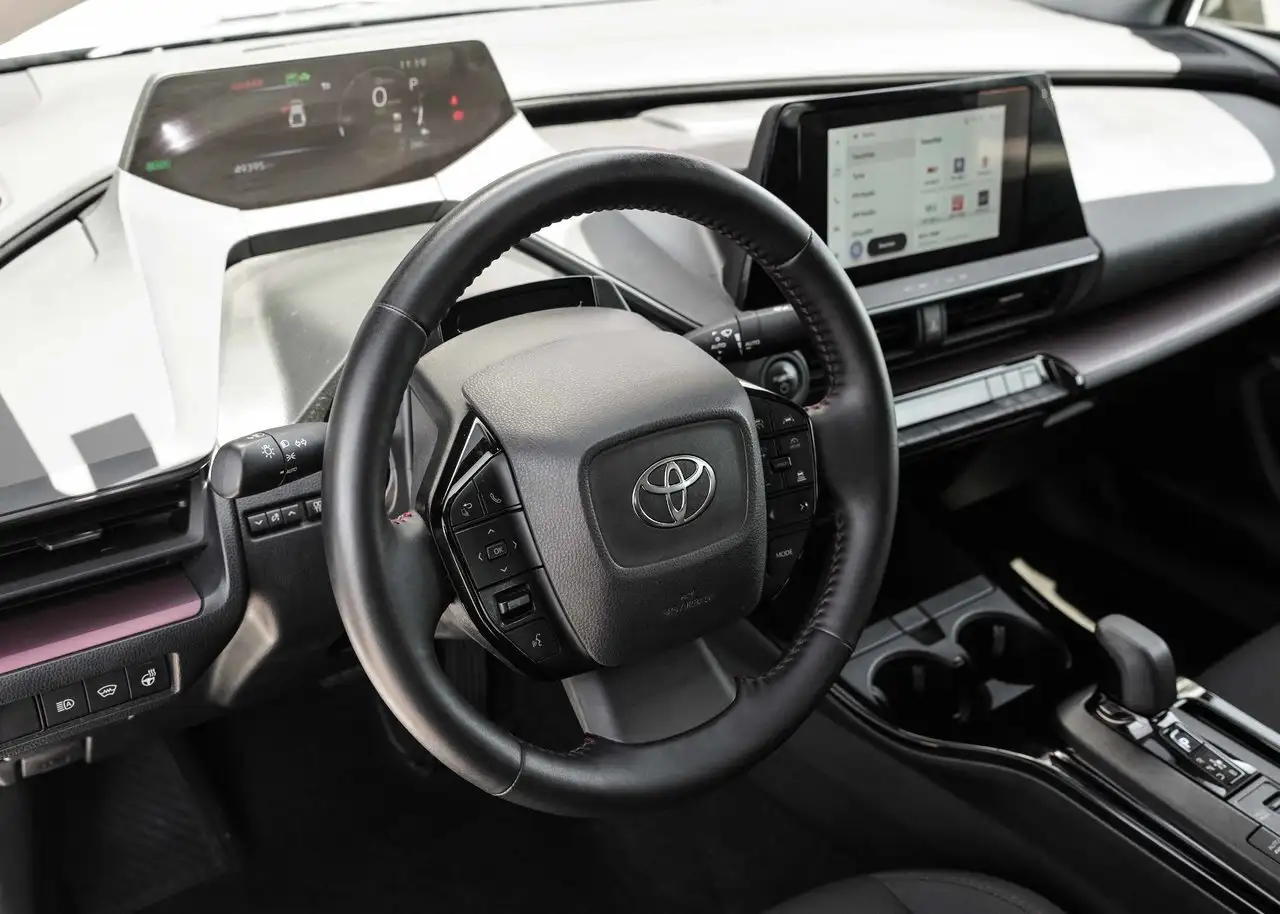 Toyota Prius Prime снимка Toyota Prius Prime