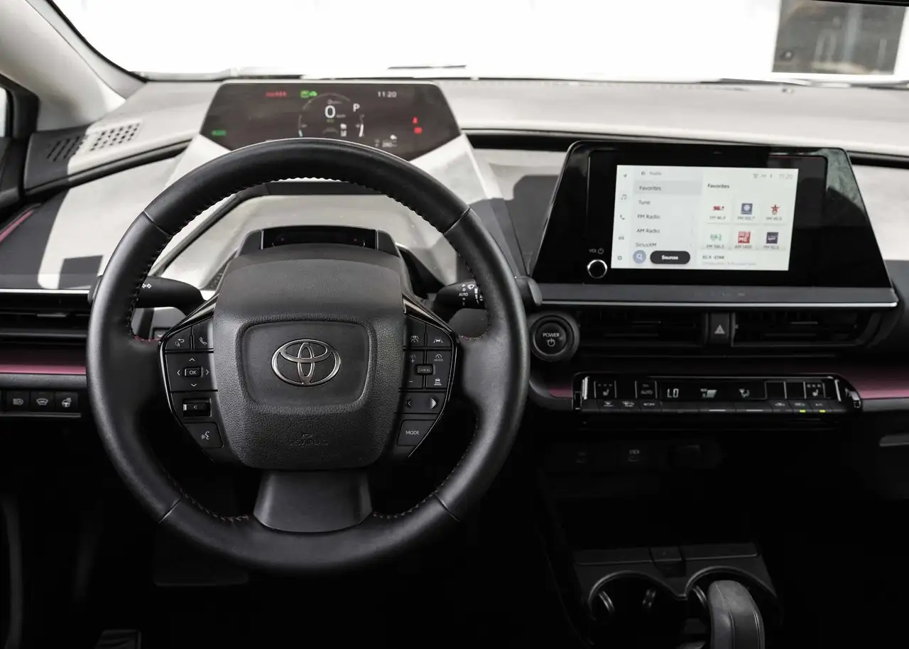 Toyota Prius Prime снимка Toyota Prius Prime
