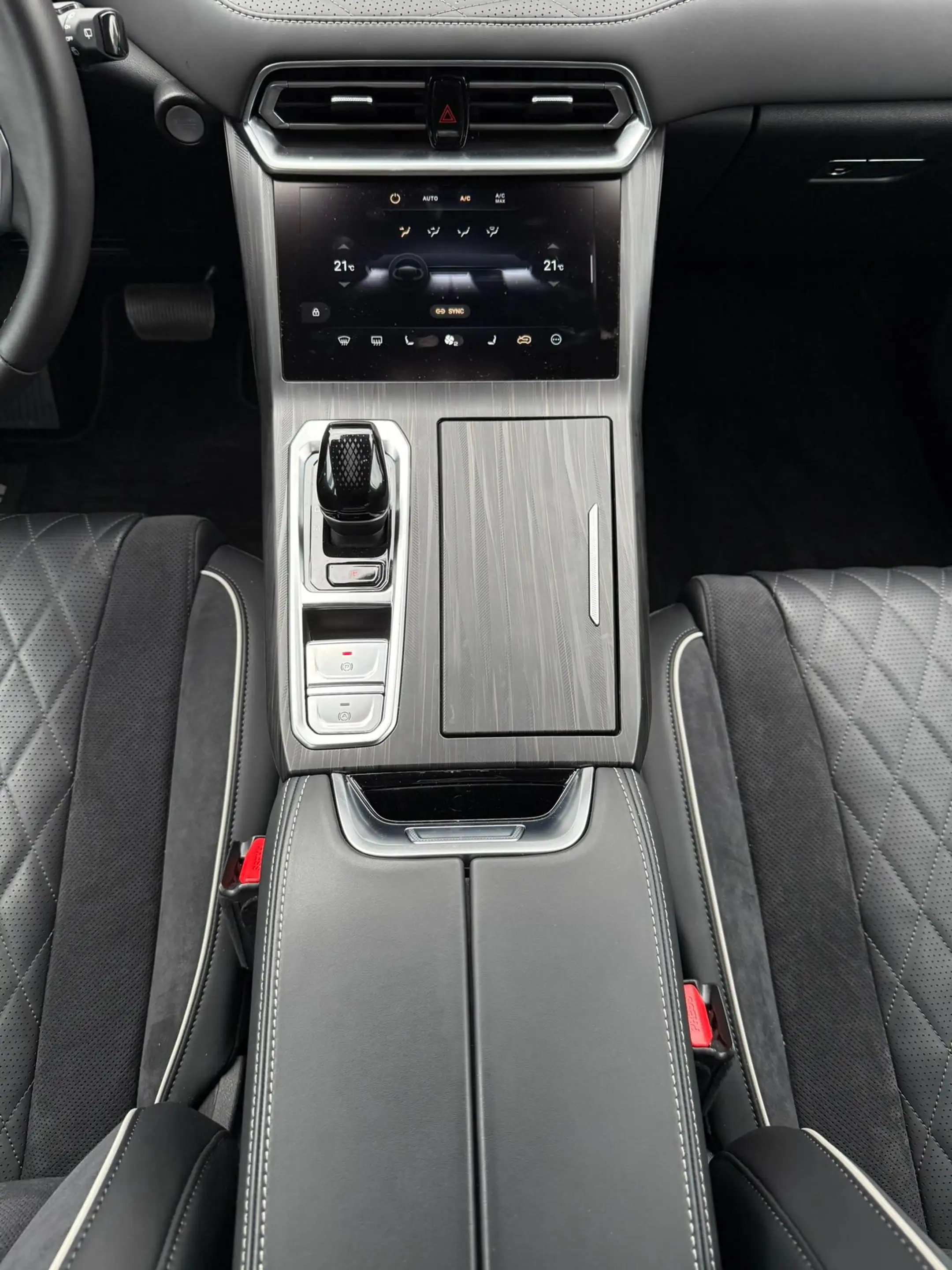 GWM WEY 03 WEY 03 2.0T PHEV Luxury *LED *Alcantara *HUD — photo 13