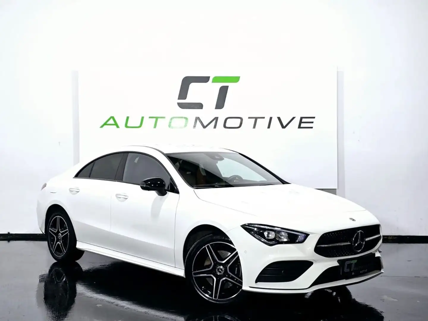 Mercedes-Benz CLA 250 e PHEV Aut. AMG-Line Aut. Weiß - 1