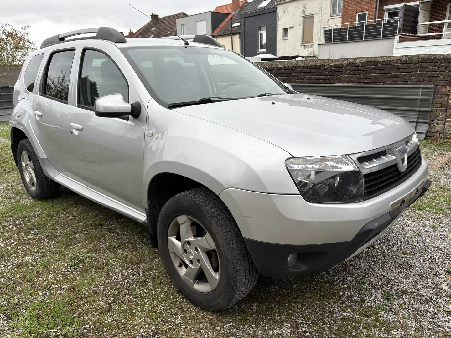 Dacia Duster Duster 1.6i 4x2 Prestige CUIRE AIRCO Zilver - 1
