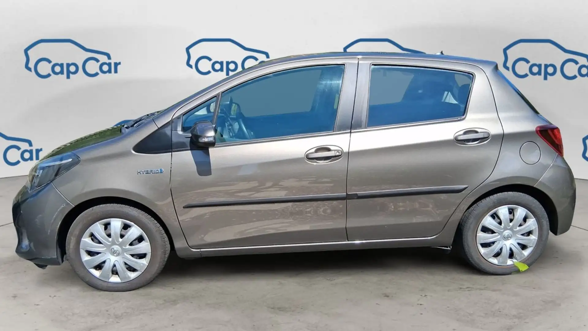 Toyota Yaris 1.5 VVT-i 100h Hybride E-CVT Dynamic - 2