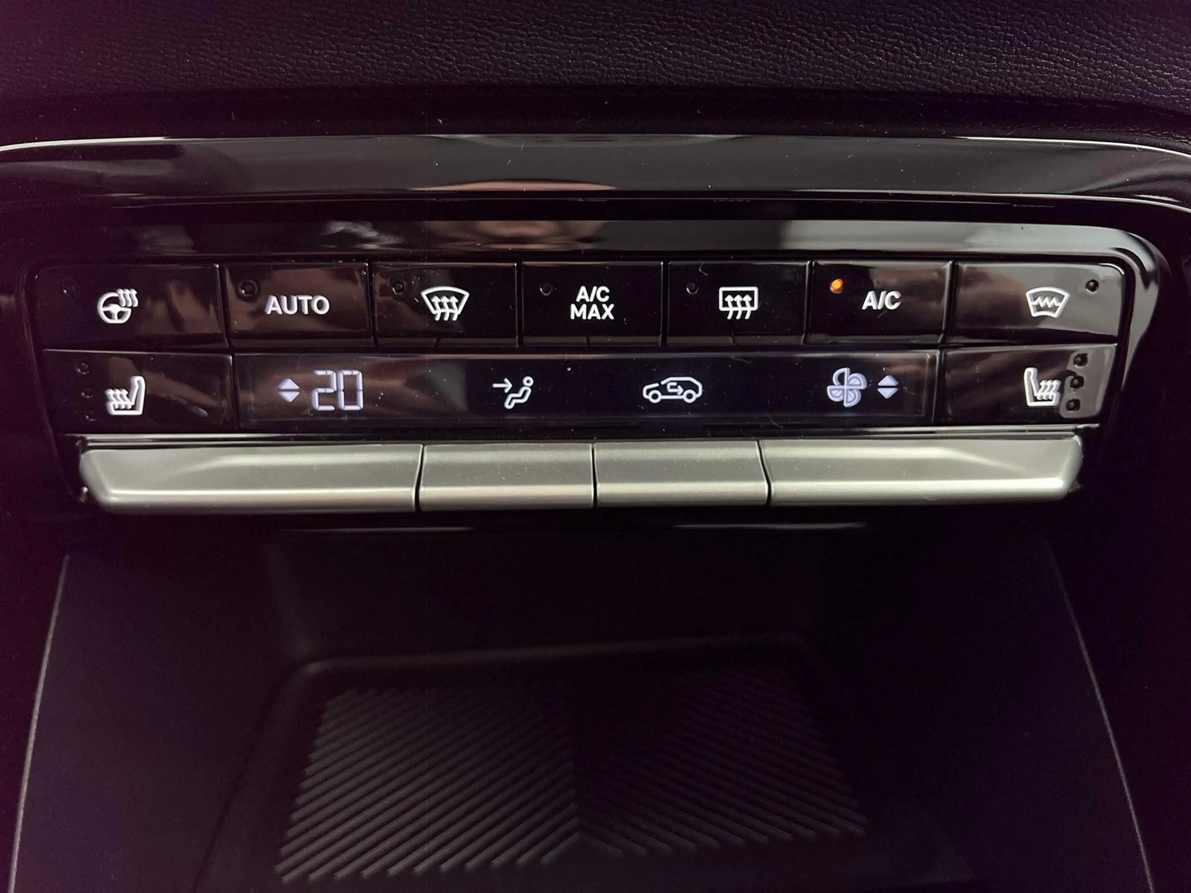 Citroen C3 Aircross PLUS 1.2*SHZ*RFK*PDCh*uvm — photo 14