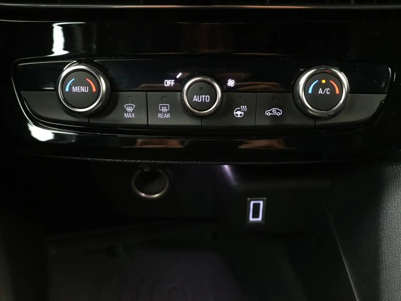 Opel Mokka 1.2 Turbo Hybrid GS (Automaat) 32