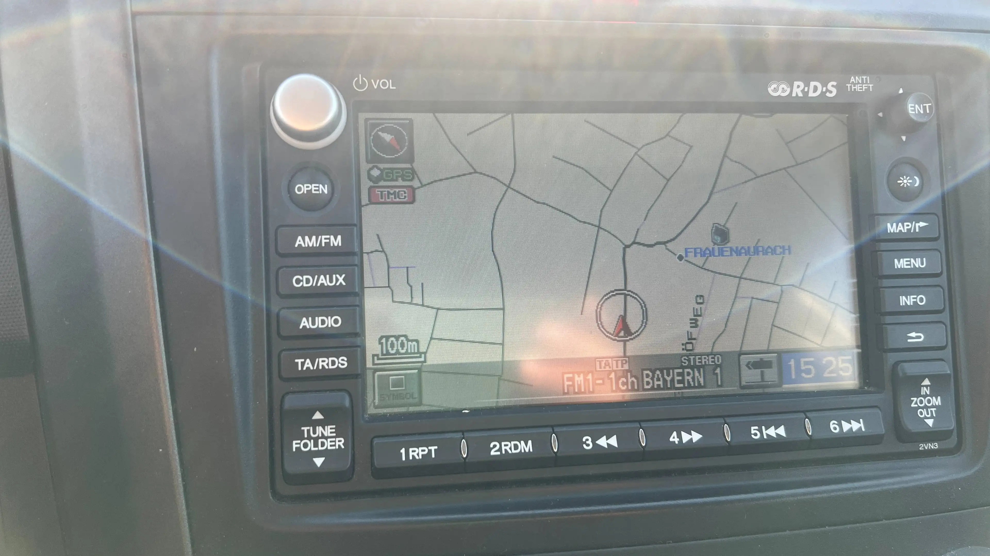 Honda CR-V CR-V 2.2i DTEC DPF Elegance 50 Jahre Edition — photo 11