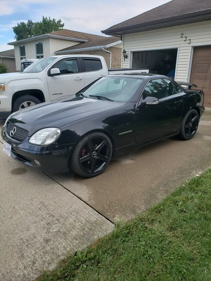 Mercedes-Benz SLK снимка Mercedes-Benz SLK