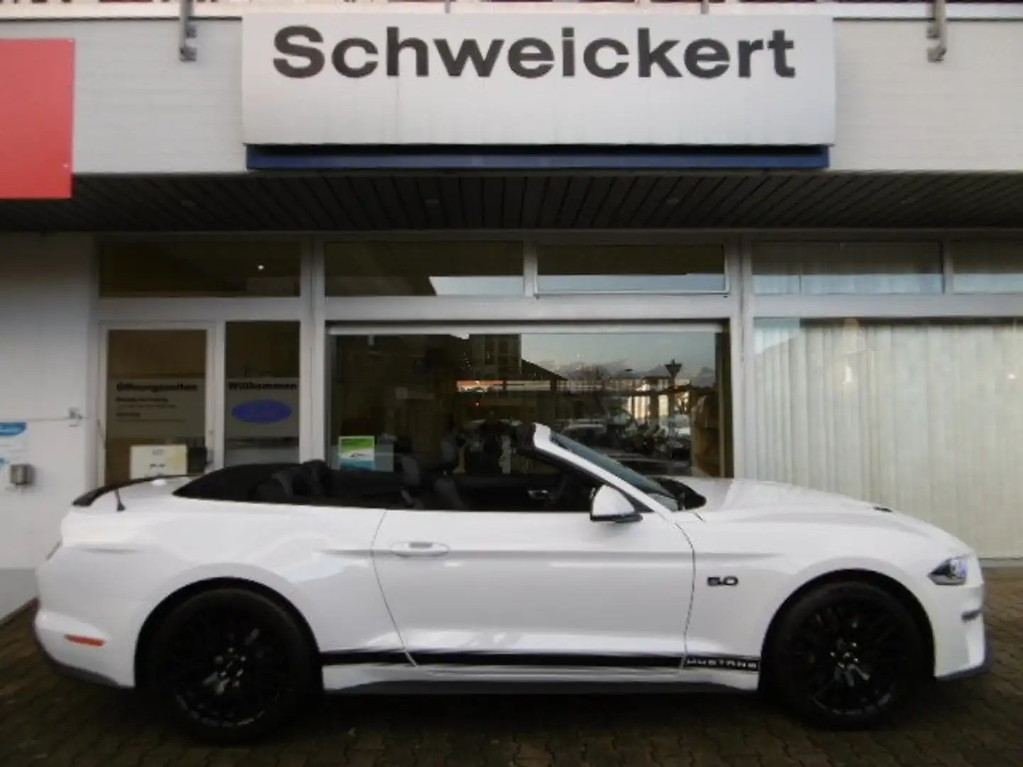 Ford Mustang Convertible 5.0 Ti-VCT V8 Aut. GT Weiß - 2