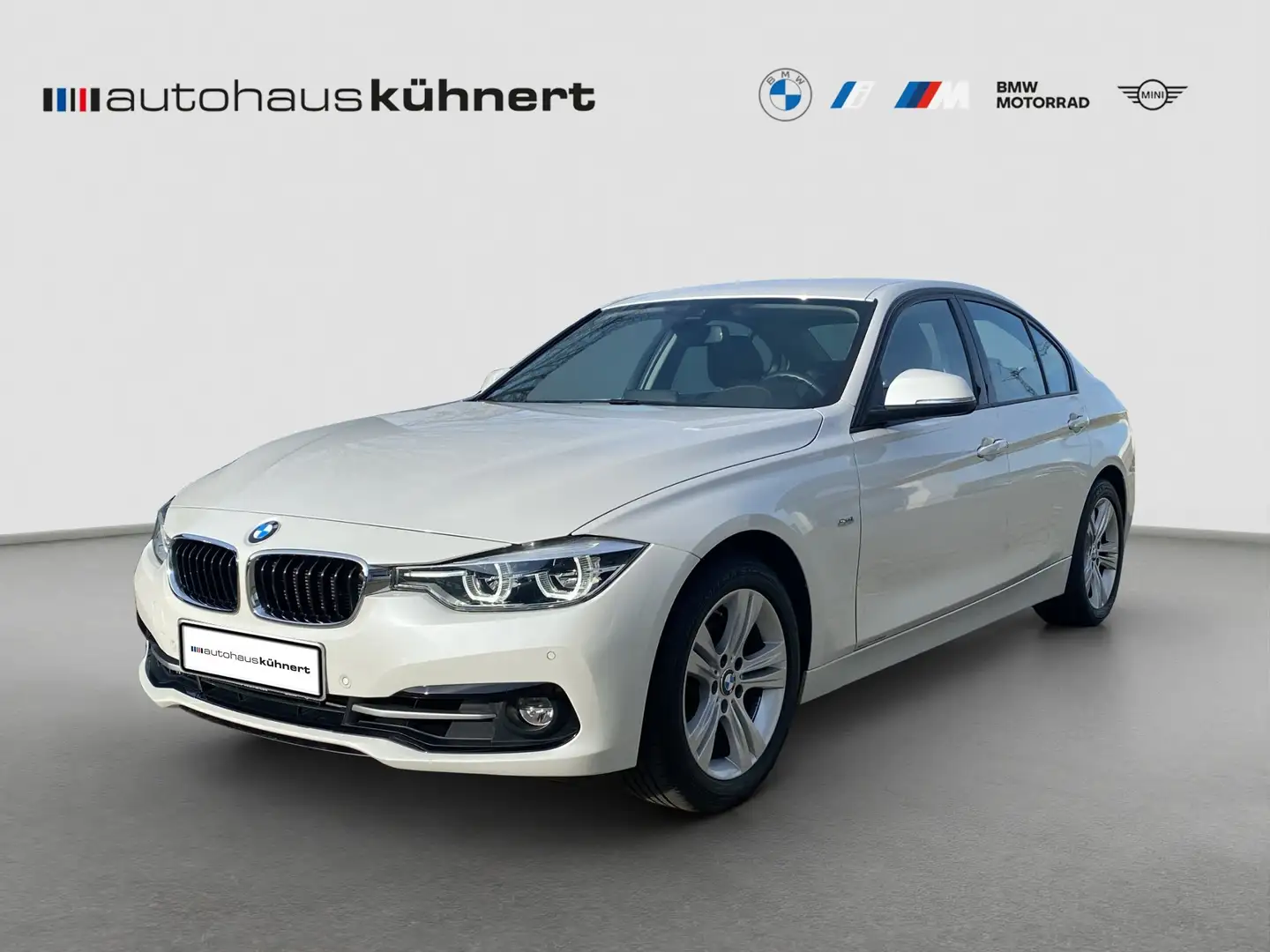 BMW 318 i Sport Line Sport Line LED AHK HUD RFK DrvAss DAB Weiß - 1