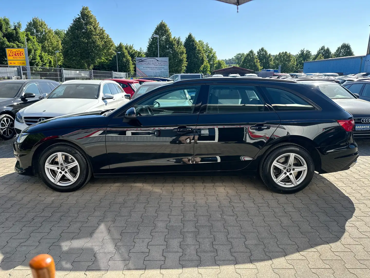 Audi A4 2.0 TDI*Virtual Cockpit*LED-Schein*Navi*Park*SR+WR Schwarz - 2