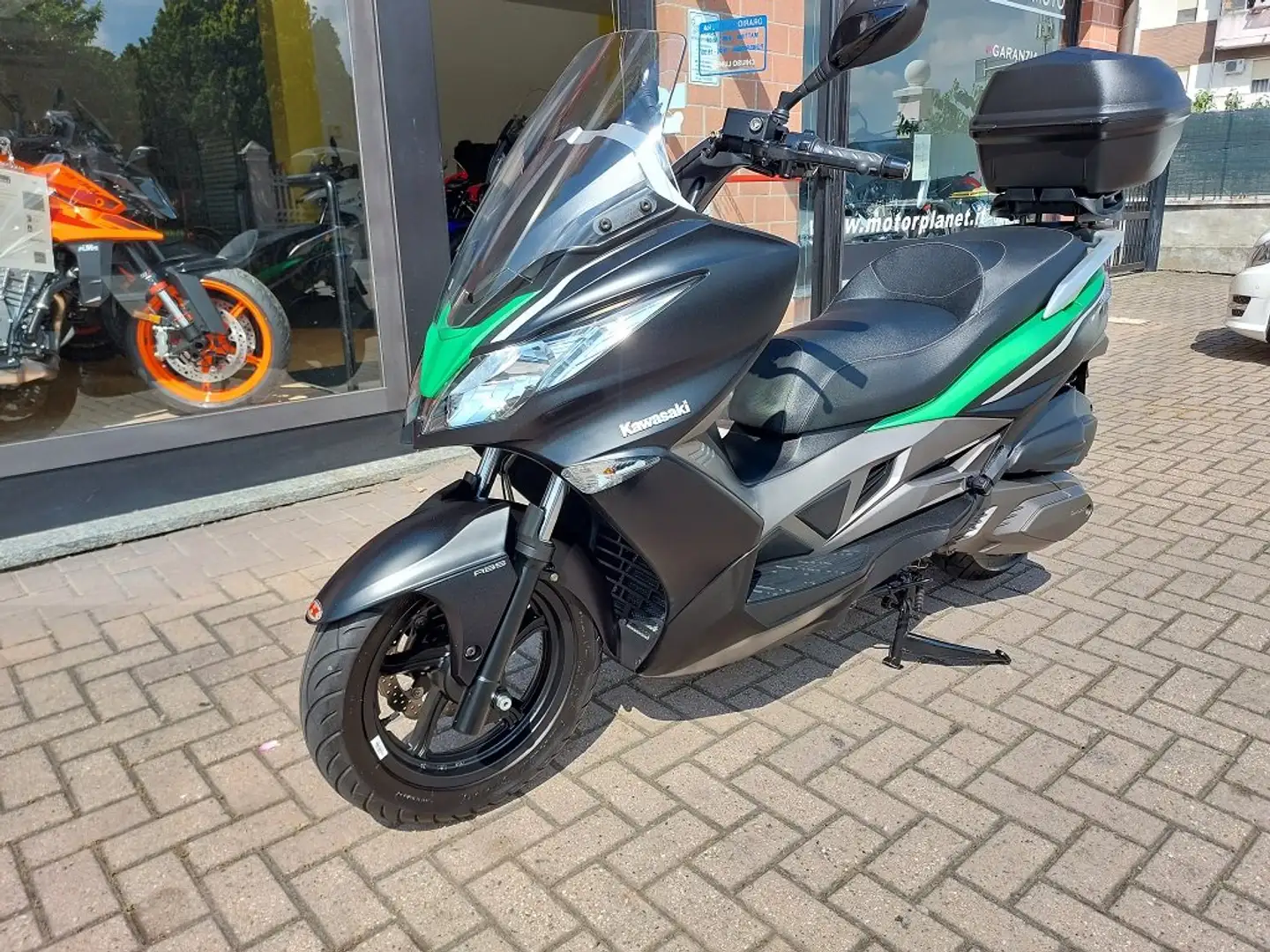 Kawasaki J300 abs zelena - 2