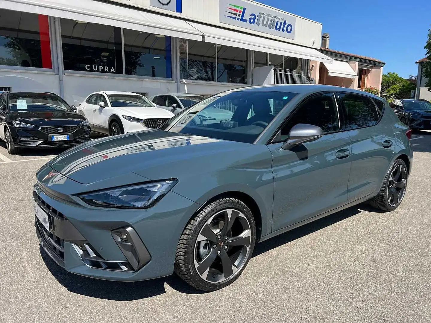 CUPRA Leon 1.5 Hybrid 150 CV DSG Gris - 1