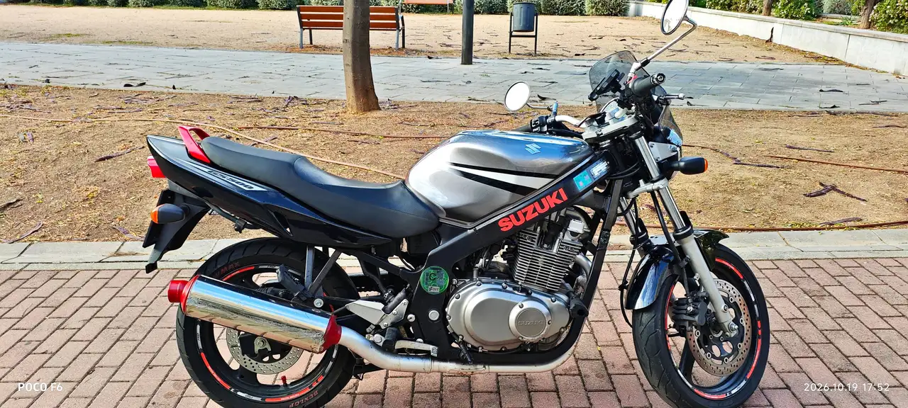 Suzuki GS 500