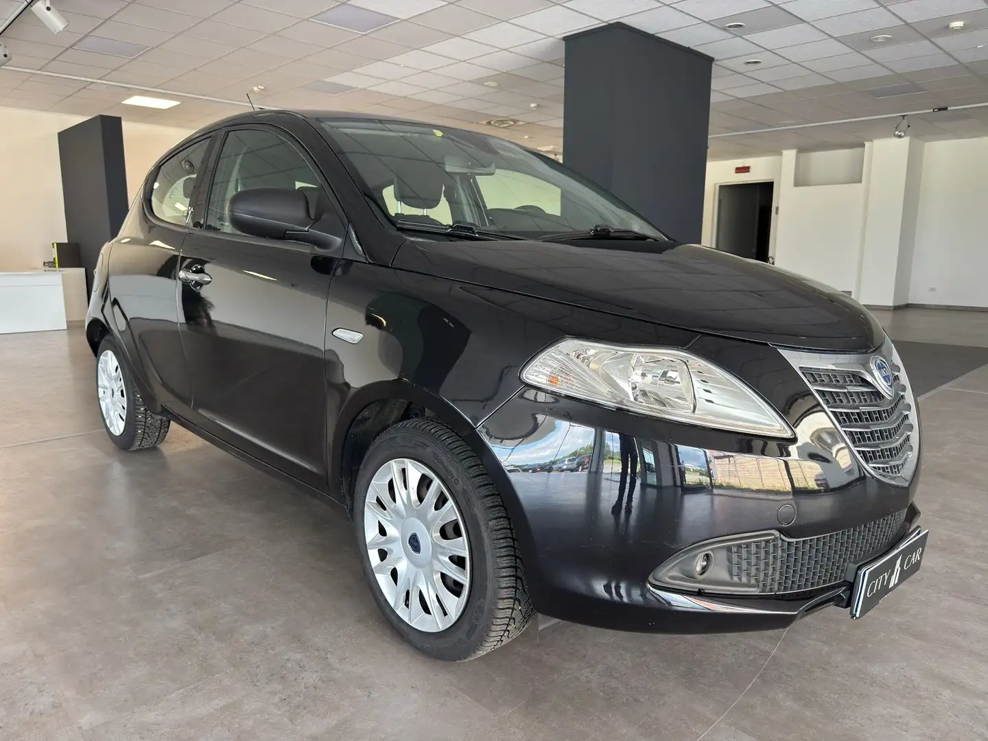 Lancia Ypsilon Ypsilon 1.3 mjt Platinum s Negro - 1