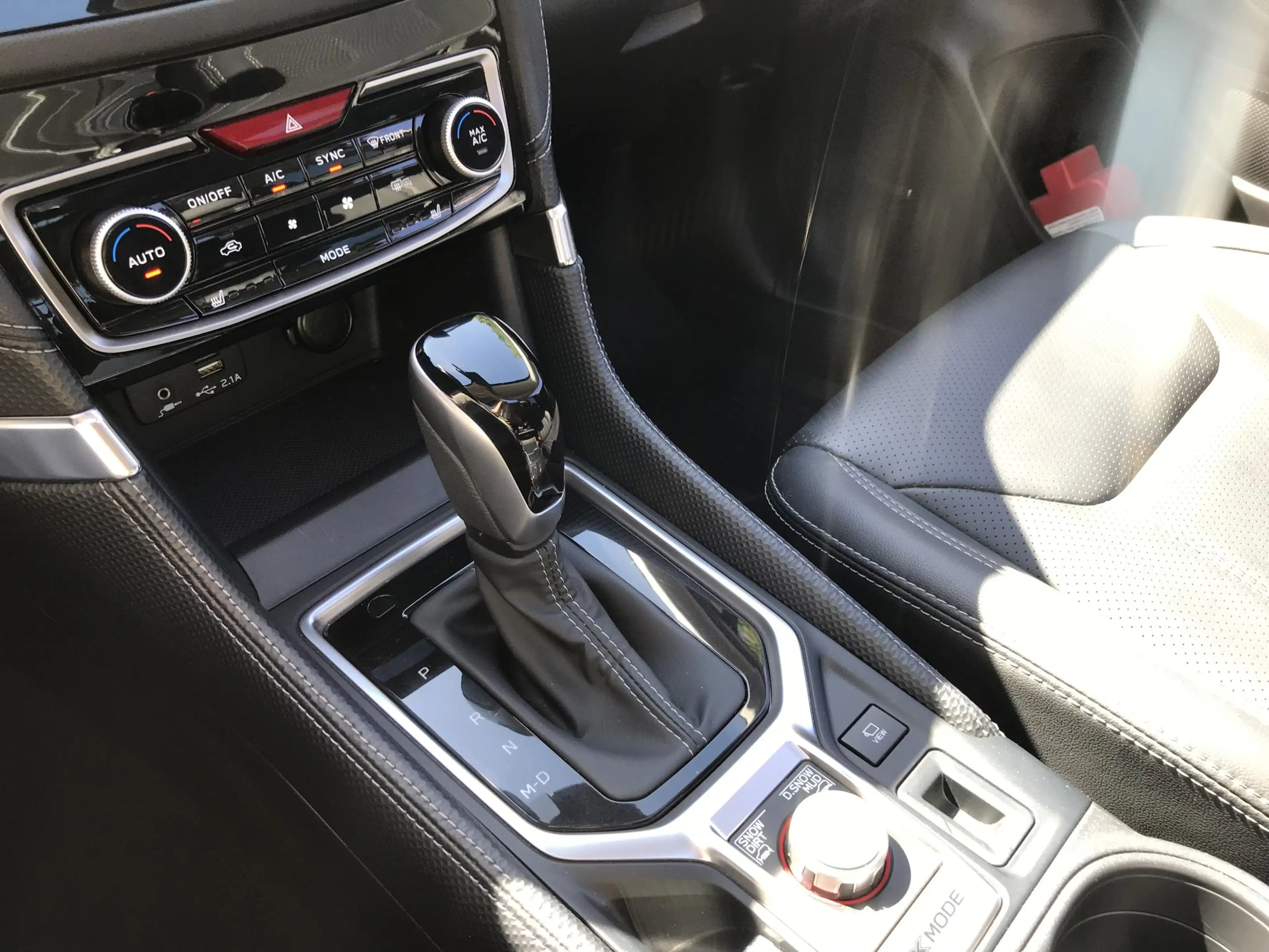 Subaru Forester 2.0i e-BOXER Premium — photo 15