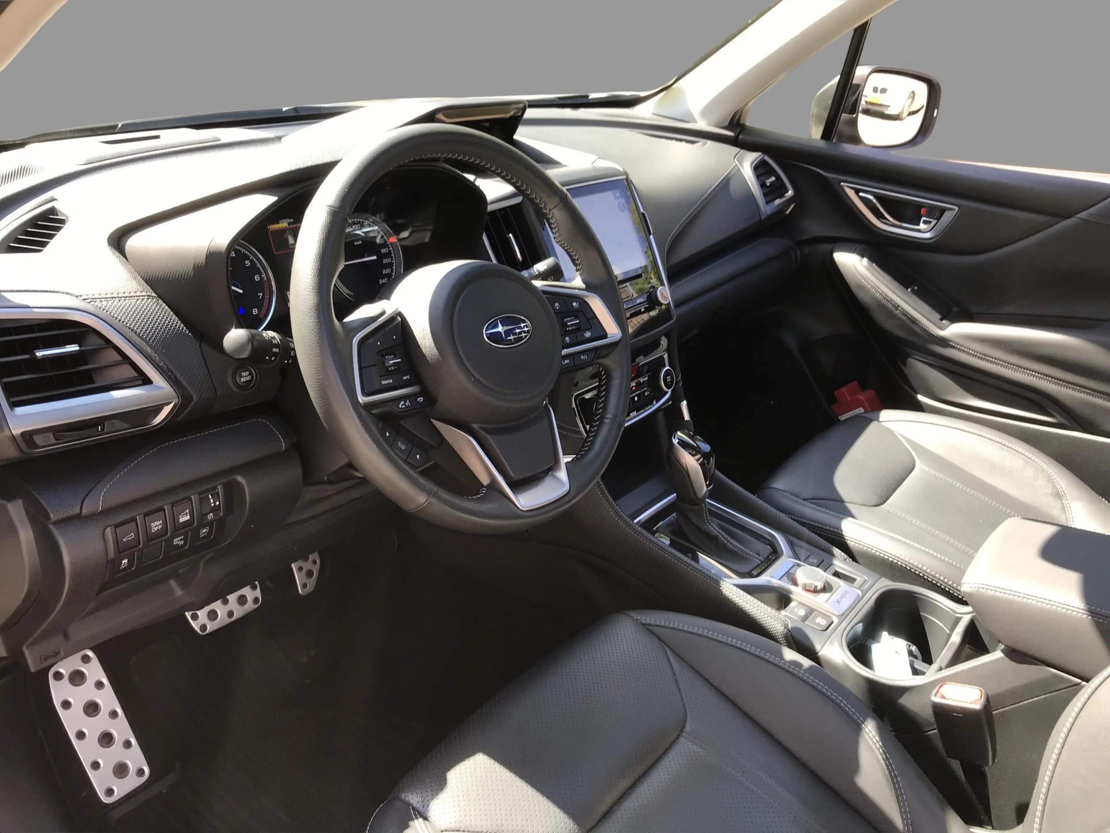 Subaru Forester 2.0i e-BOXER Premium — photo 10
