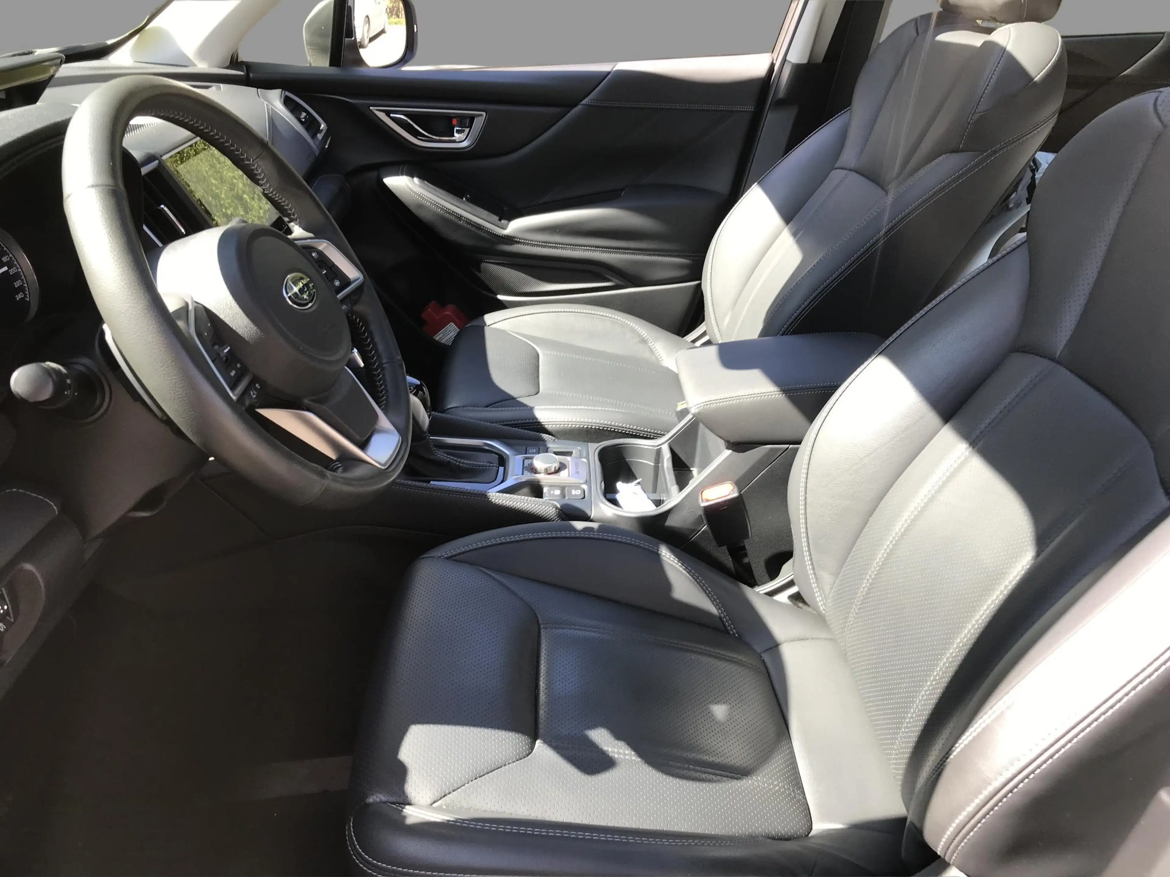 Subaru Forester 2.0i e-BOXER Premium — photo 9
