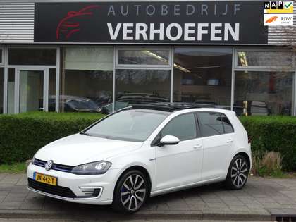 Volkswagen Golf GTE 1.4 TSI - PANORAMA - XENON - PDC - CLIMATE/CRUISE