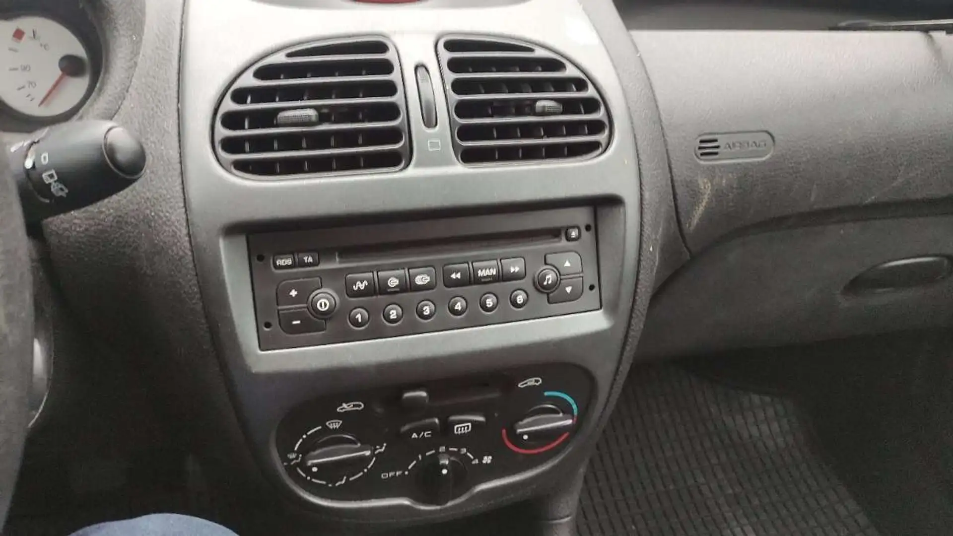 Peugeot 206 206 Ö3 Edition 1,4 HDI 70 Ö3 Edition Blau - 2