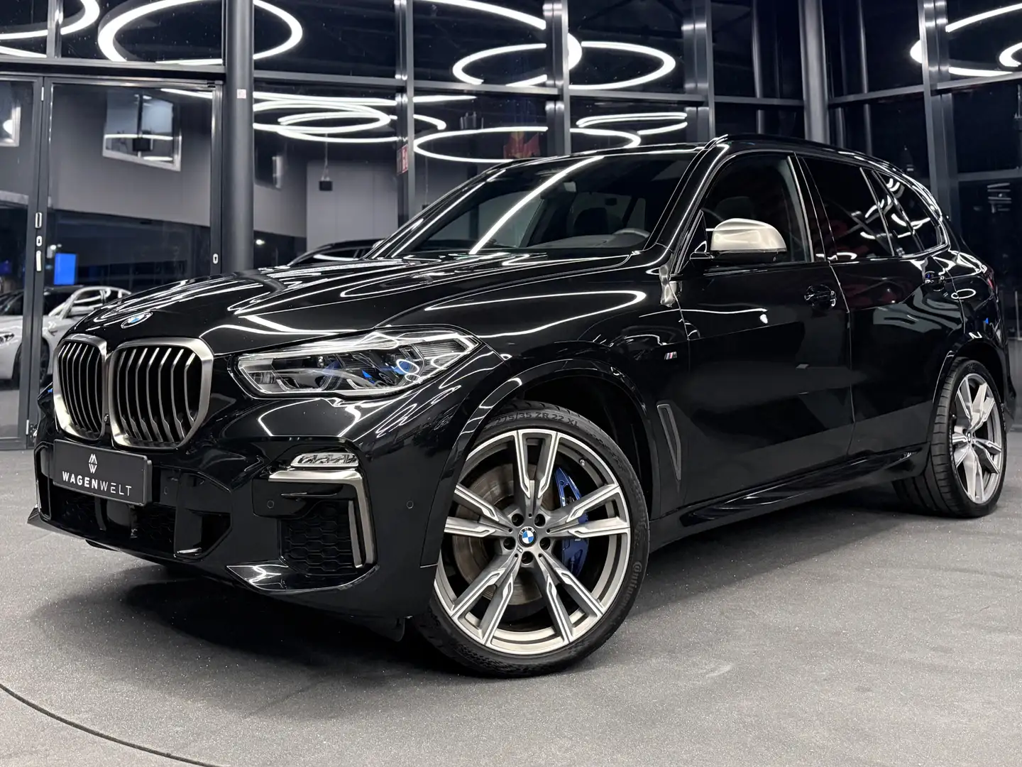 BMW X5 M 50 d, Massage, Sitzbelüftung, Sky Lounge, Luft* Schwarz - 2