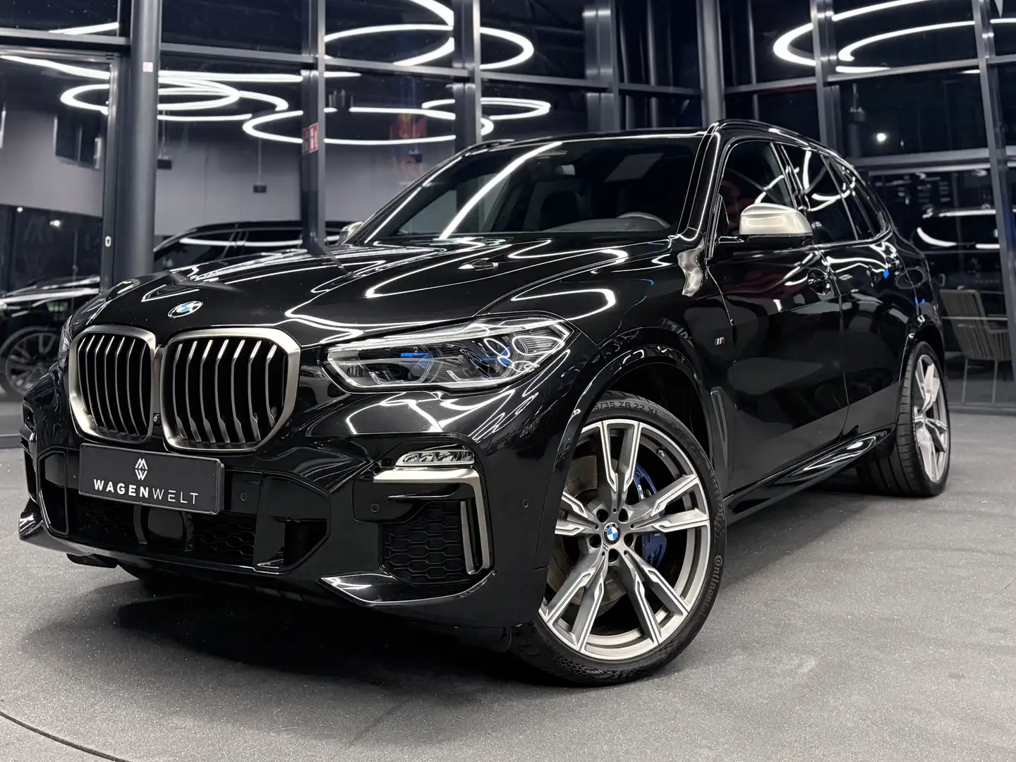 BMW X5 M 50 d, Massage, Sitzbelüftung, Sky Lounge, Luft* Schwarz - 1