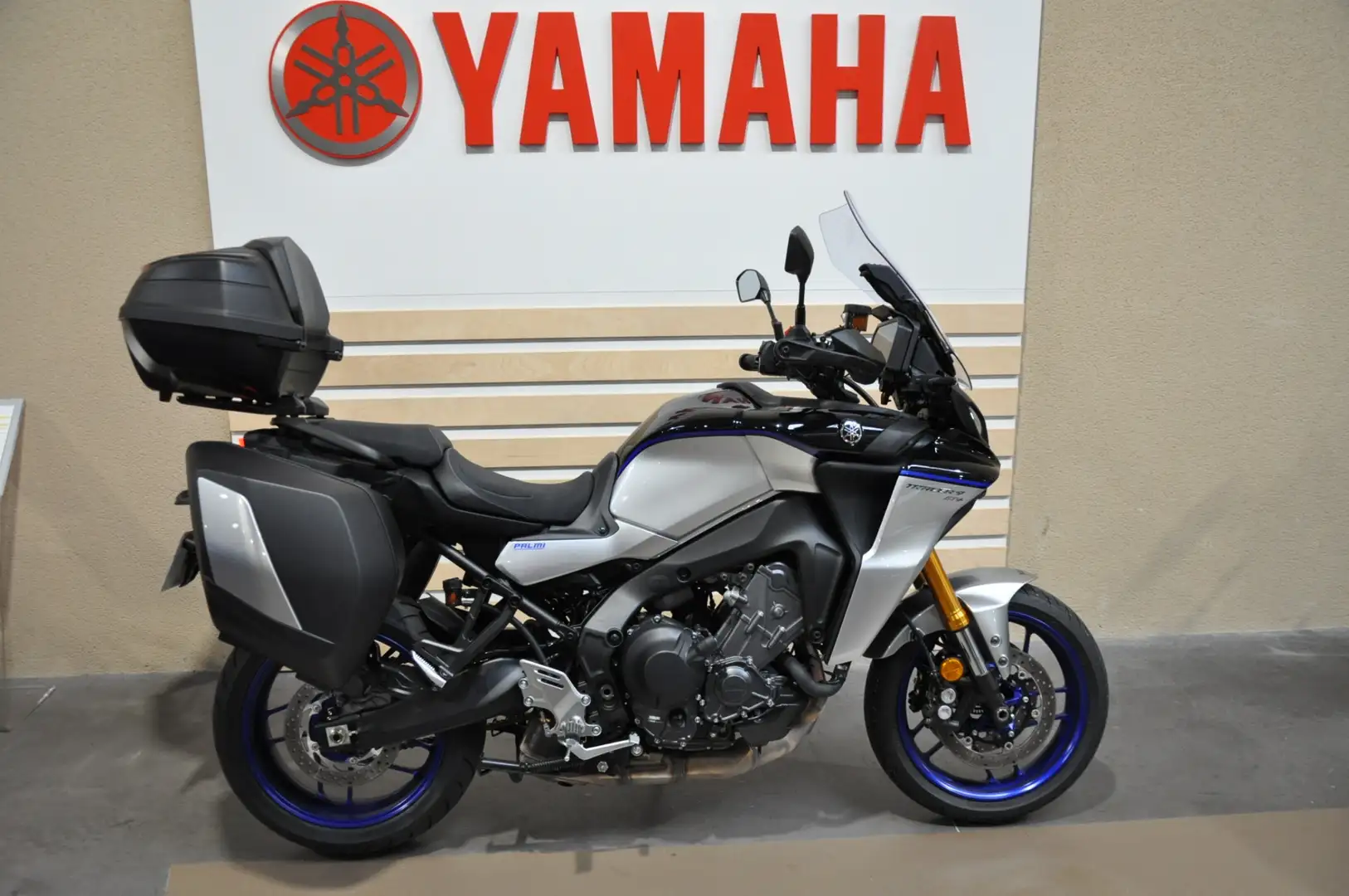 Yamaha Tracer 9 GT Šedá - 1