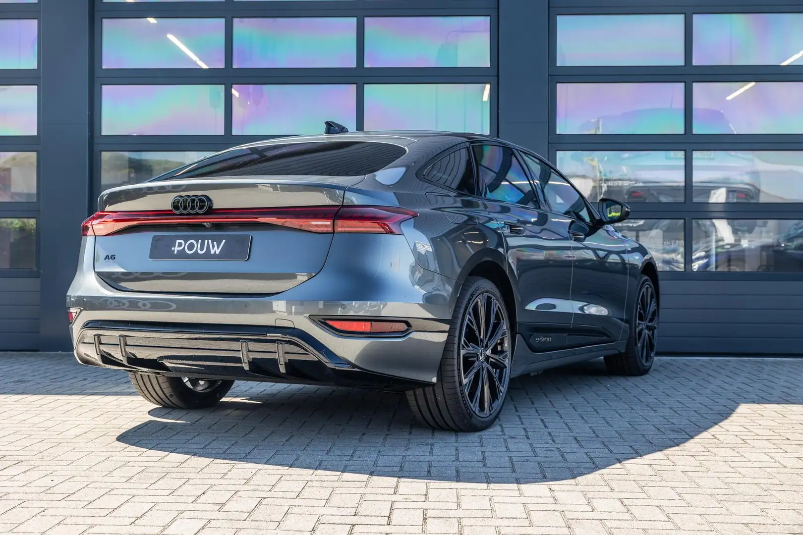 Audi A6 Sportback e-tron S edition 367pk 100 kWh | 360 Cam Grigio - 2