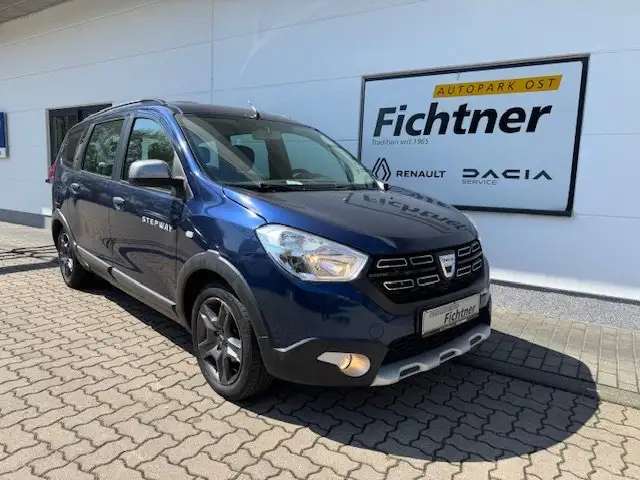 Dacia Lodgy Stepway SCe 100 7 Sitzer Klima Navi