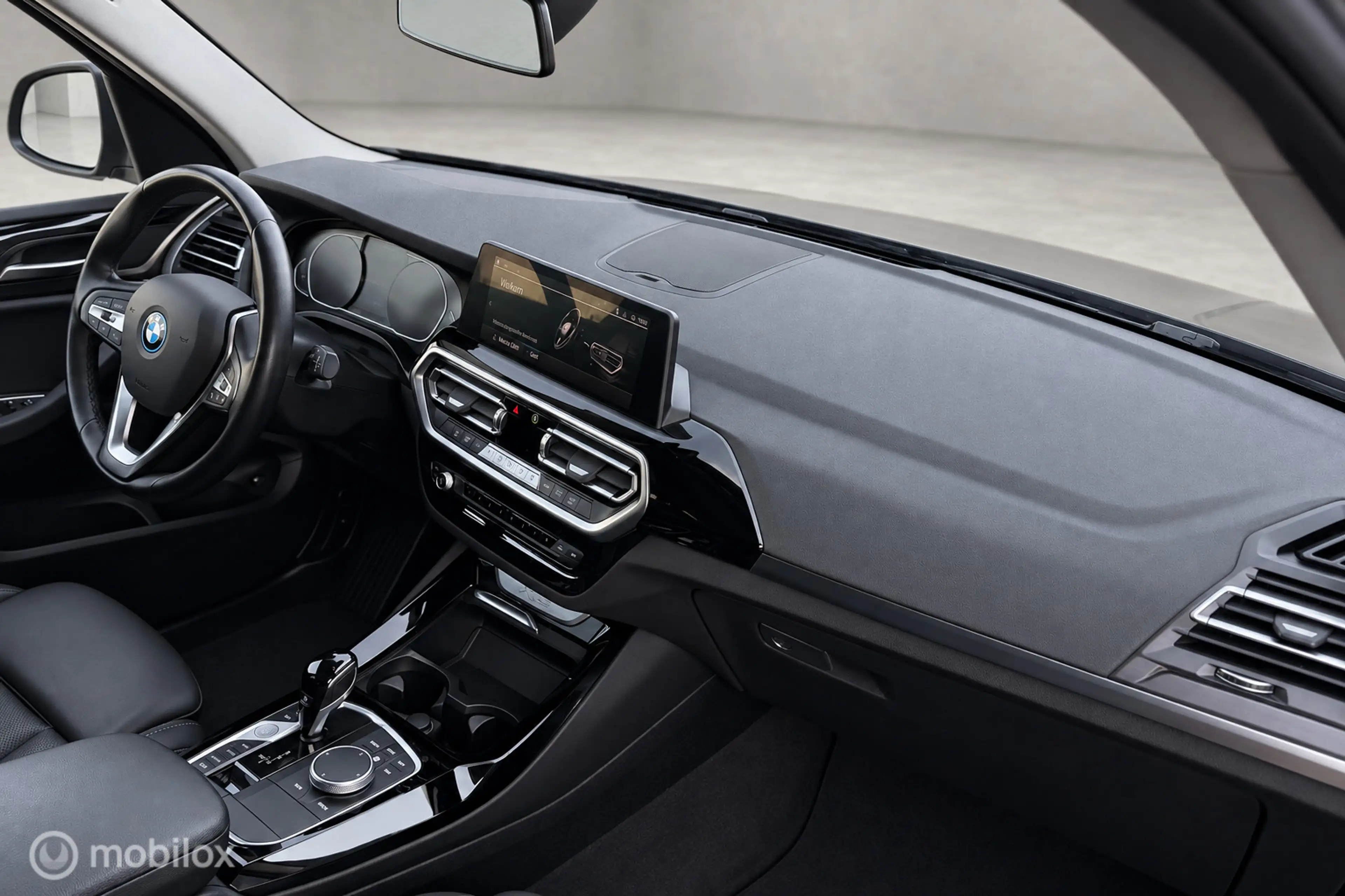 BMW X3 xDrive30e Business Edition Plus — photo 10