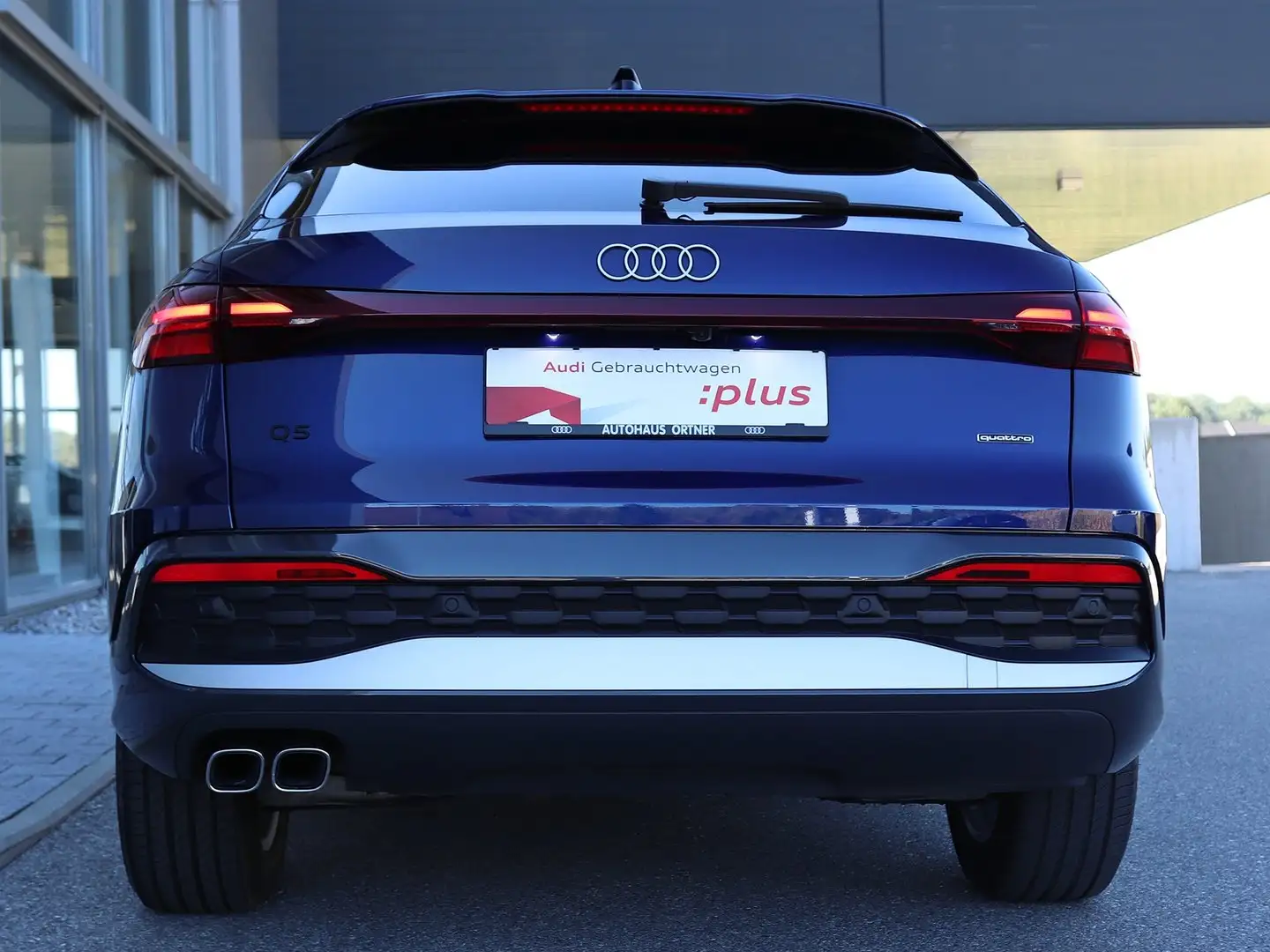 Audi Q5 TDI quattro 150 kW Blau - 2