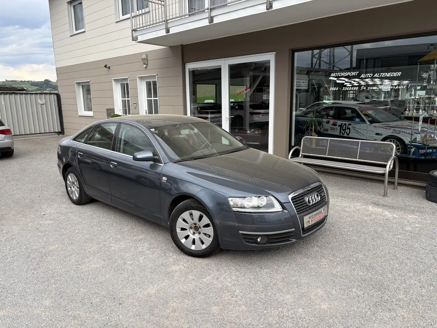 Audi A6 A6 2,4 V6 Multitronic *NAVI*KLIMA*AHK* Blau - 1