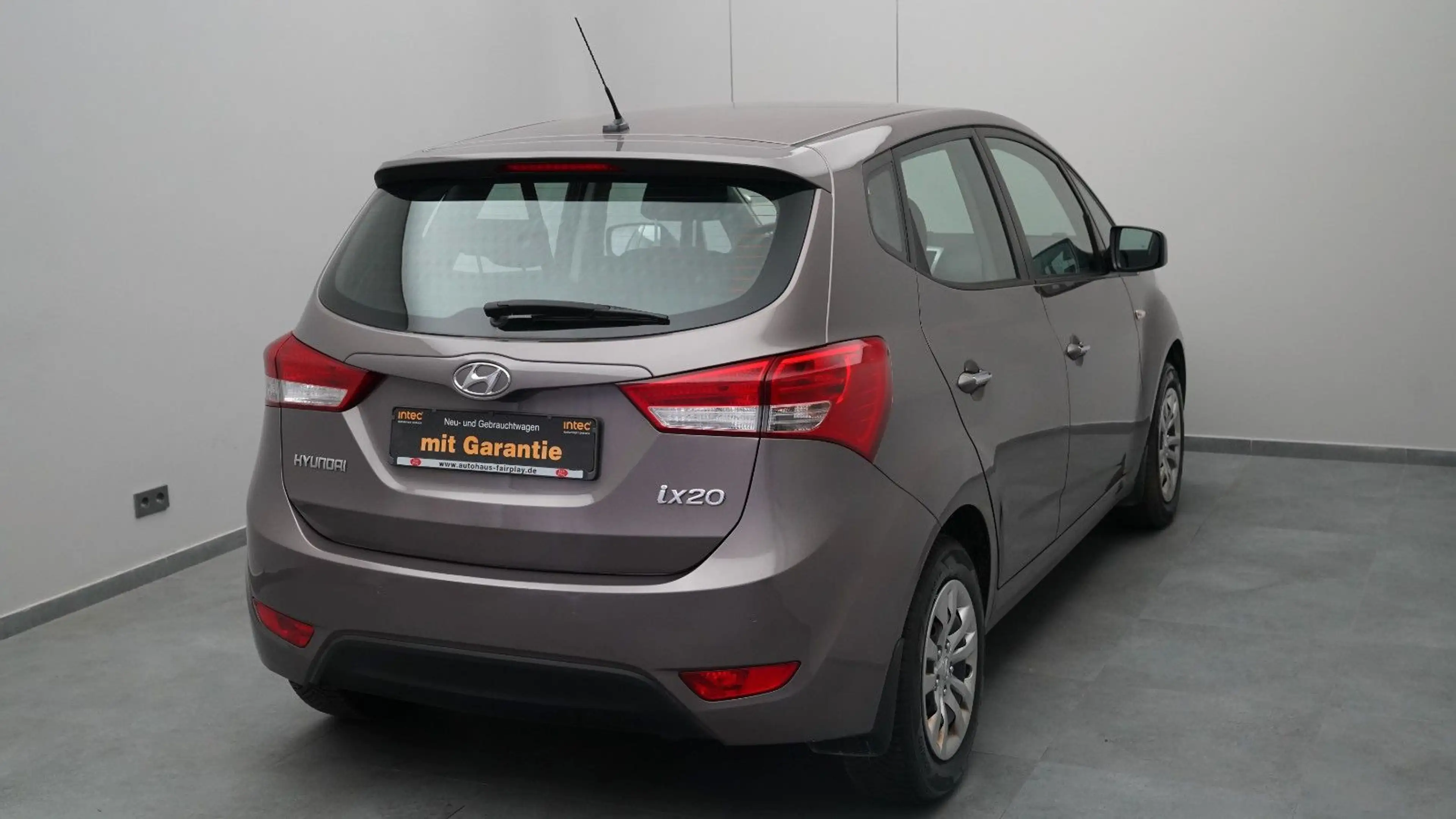 Hyundai iX20 1.6 Comfort *KLIMA*BLUETOOTH*PDC*SHZ* — photo 7